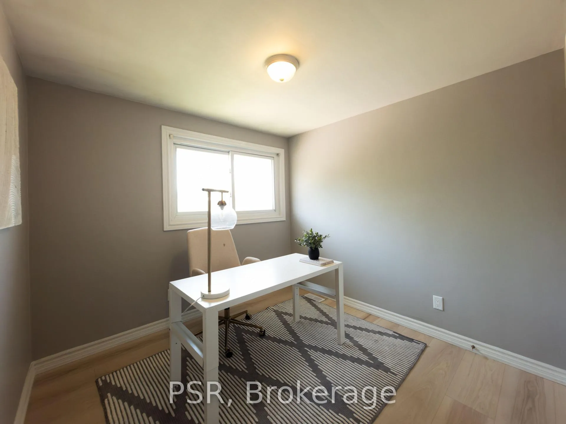 Photo 13 of 11 Elmsdale Drive, Kitchener, Meinzinger — HOMEH