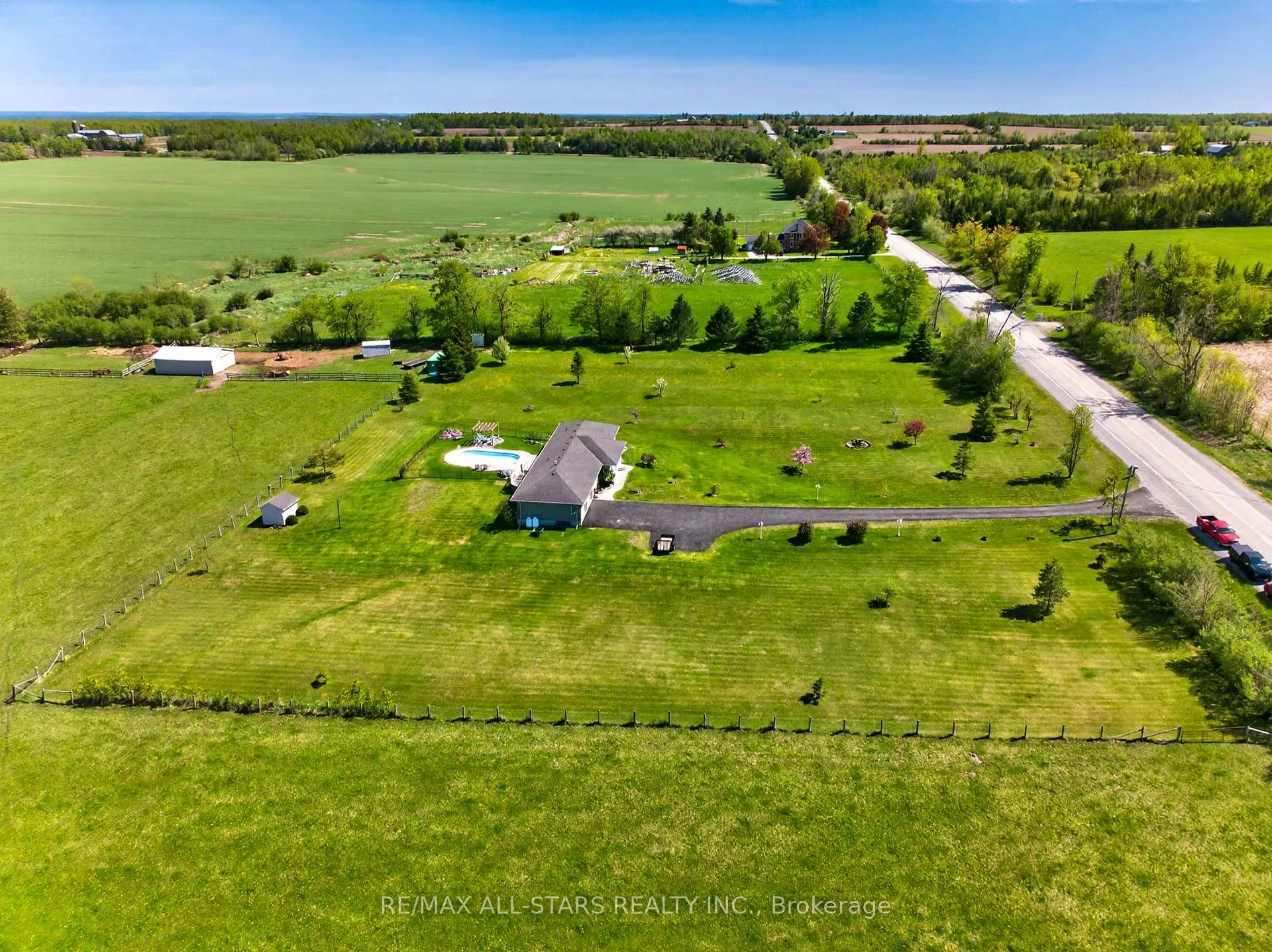 Photo 2 of 352 County RD 46, Kawartha Lakes, Oakwood — HOMEH