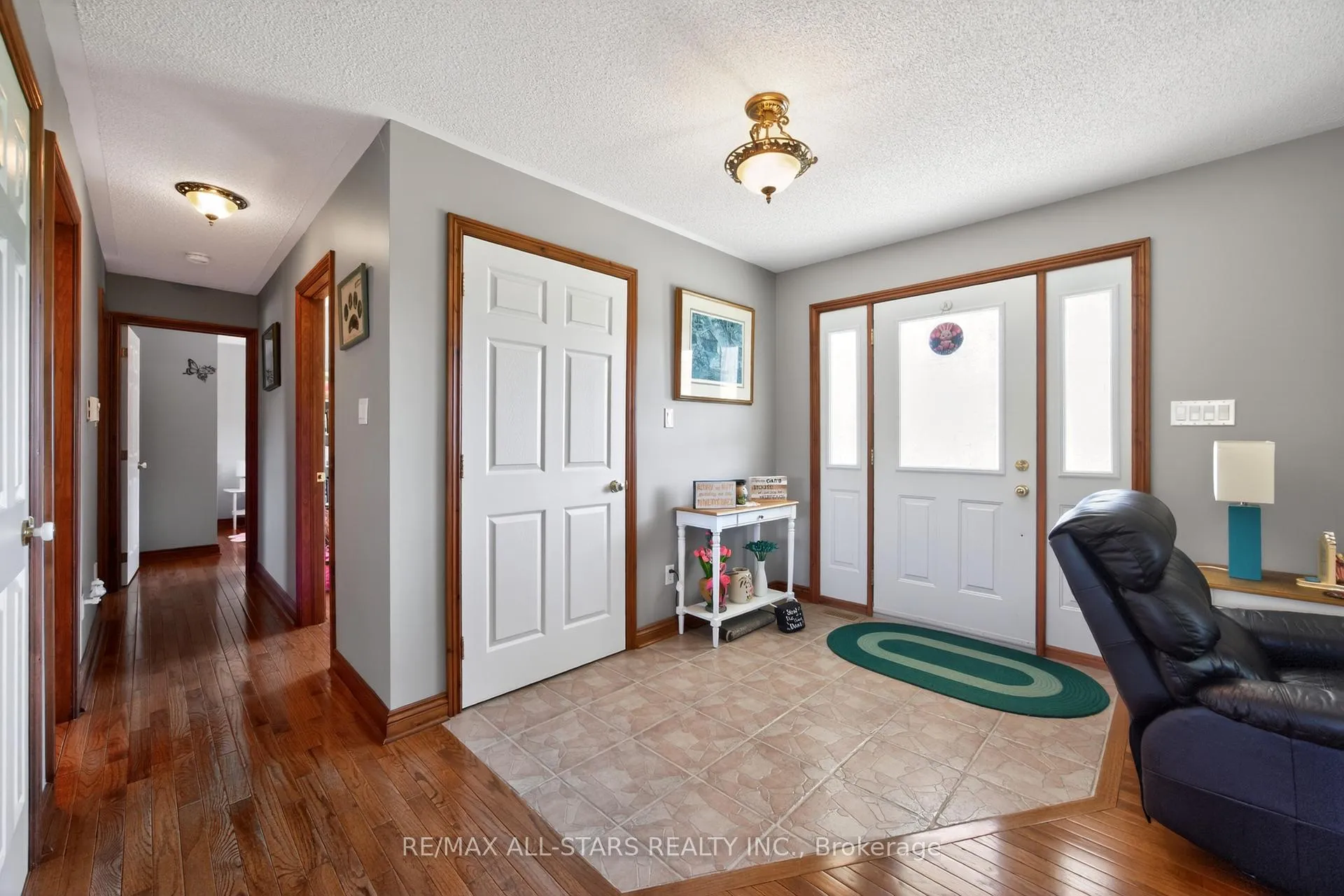 Photo 8 of 352 County RD 46, Kawartha Lakes, Oakwood — HOMEH