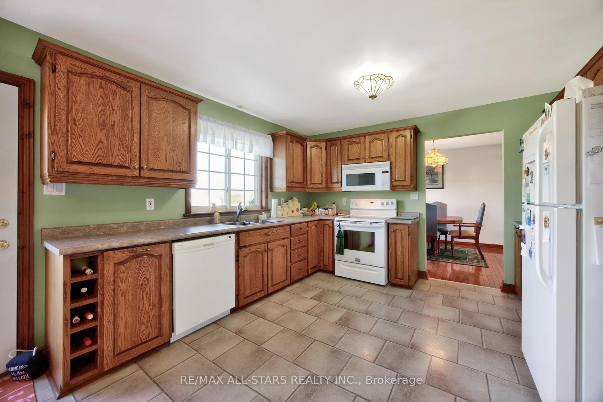 Photo 15 of 352 County RD 46, Kawartha Lakes, Oakwood — HOMEH