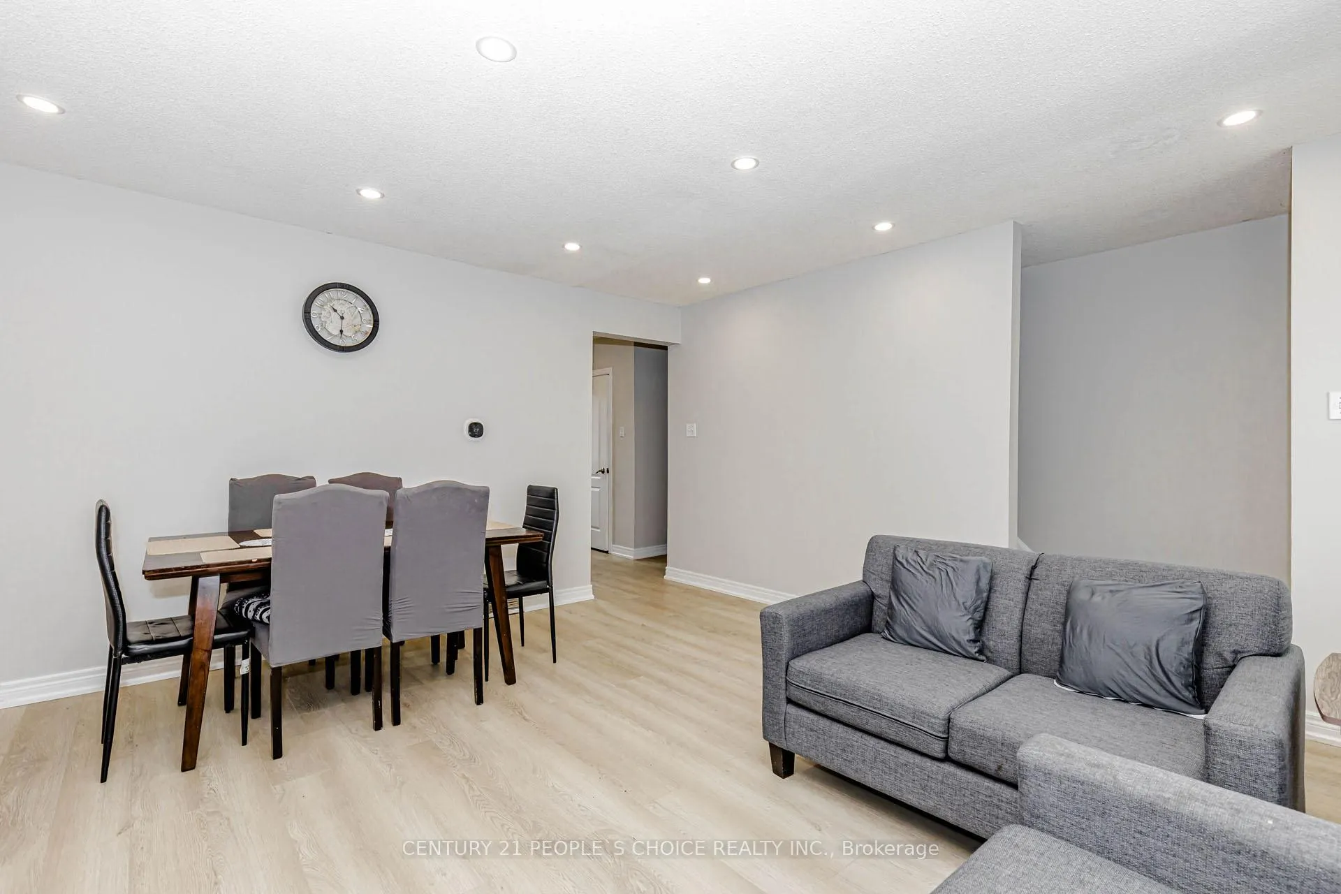 Photo 7 of 570B Glen Forrest Boulevard, Waterloo — HOMEH