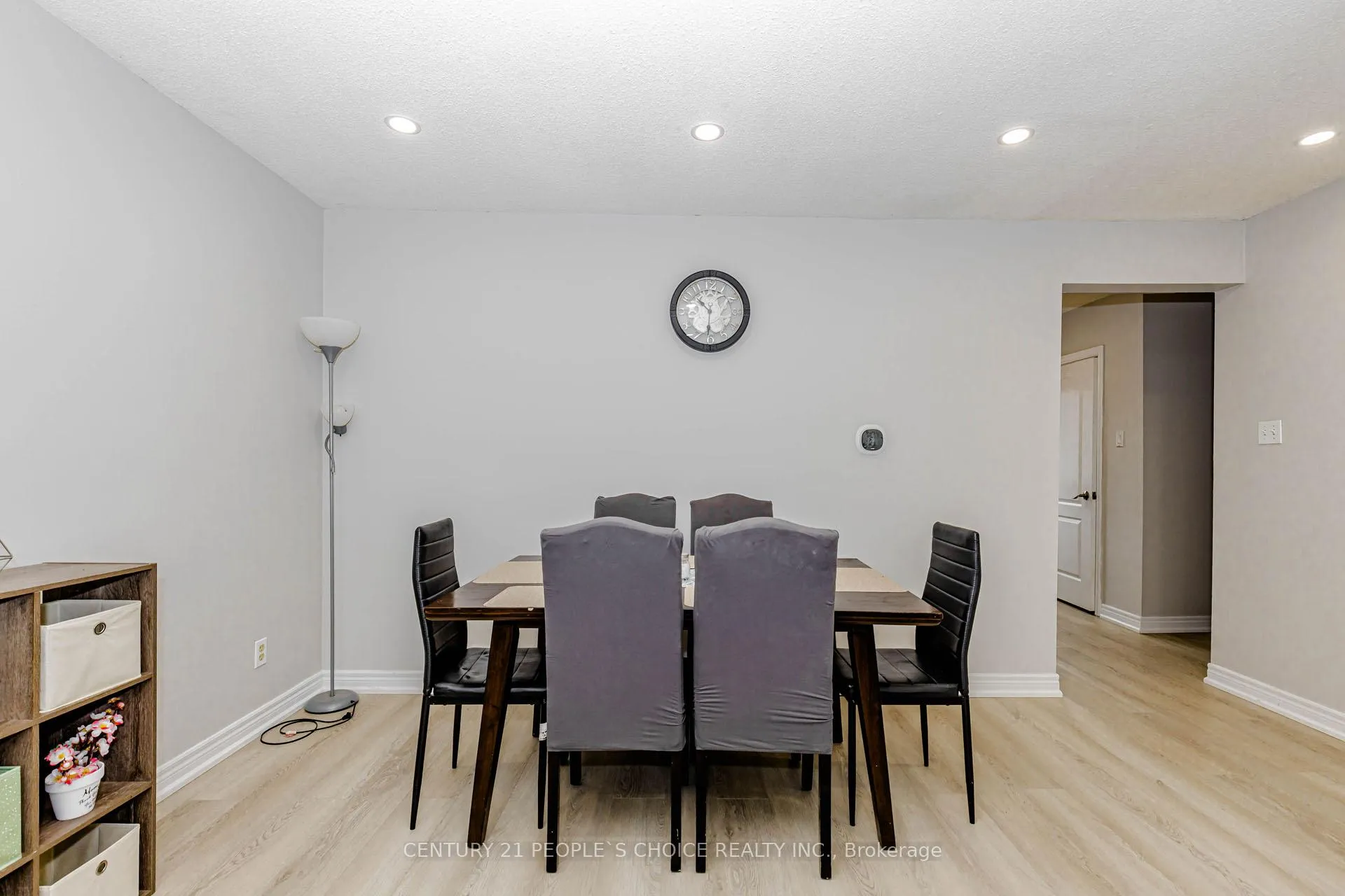 Photo 9 of 570B Glen Forrest Boulevard, Waterloo — HOMEH