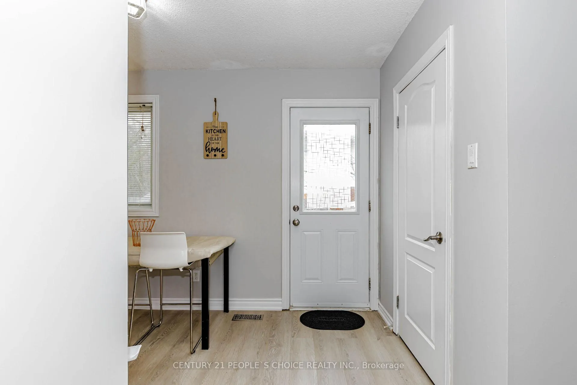 Photo 12 of 570B Glen Forrest Boulevard, Waterloo — HOMEH