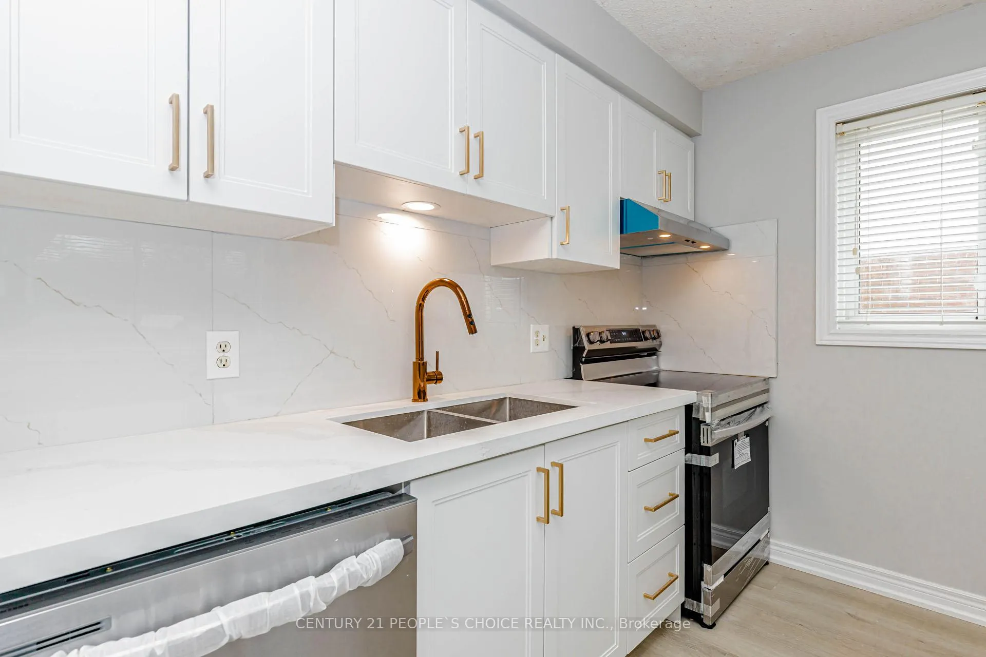 Photo 15 of 570B Glen Forrest Boulevard, Waterloo — HOMEH
