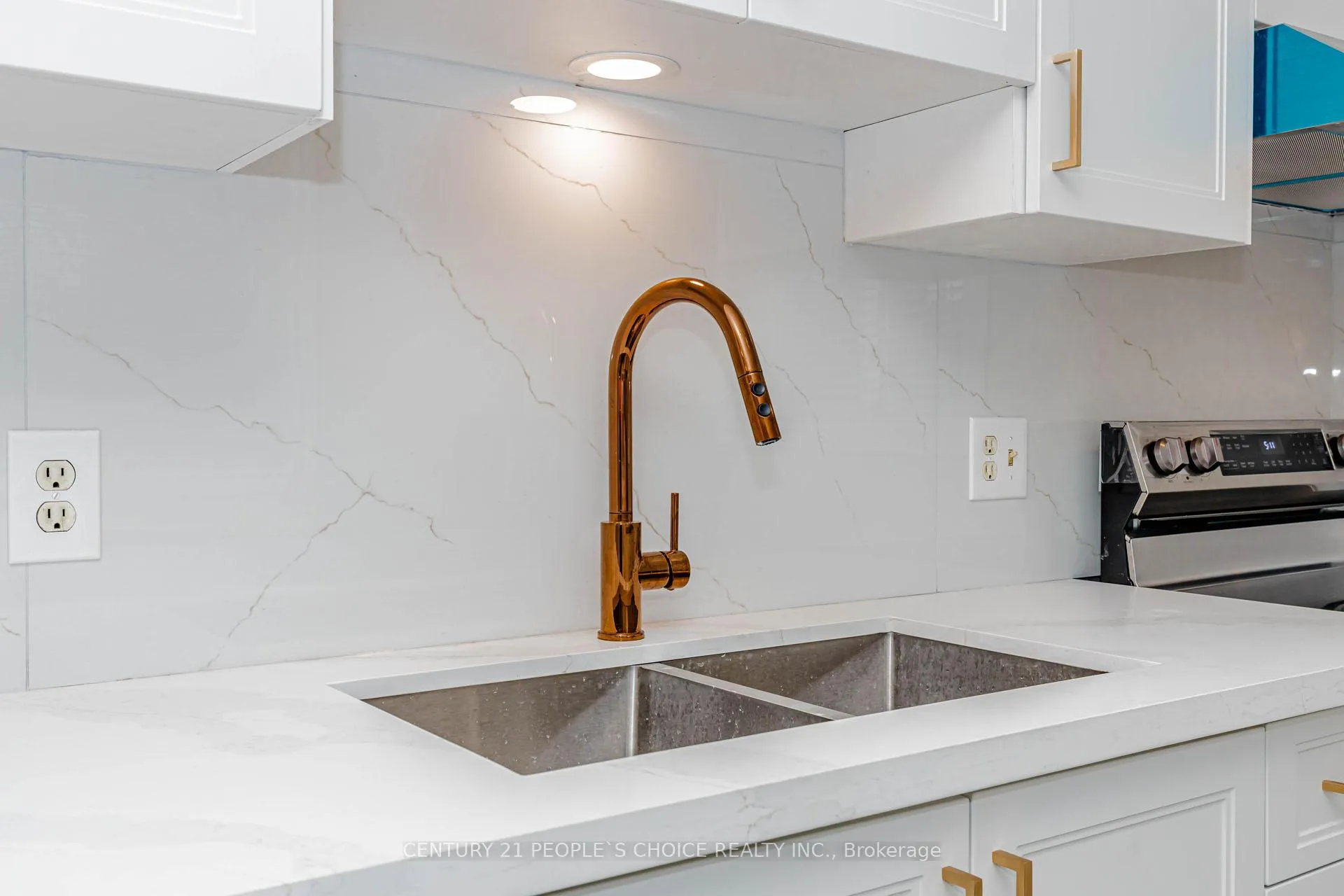 Photo 16 of 570B Glen Forrest Boulevard, Waterloo — HOMEH