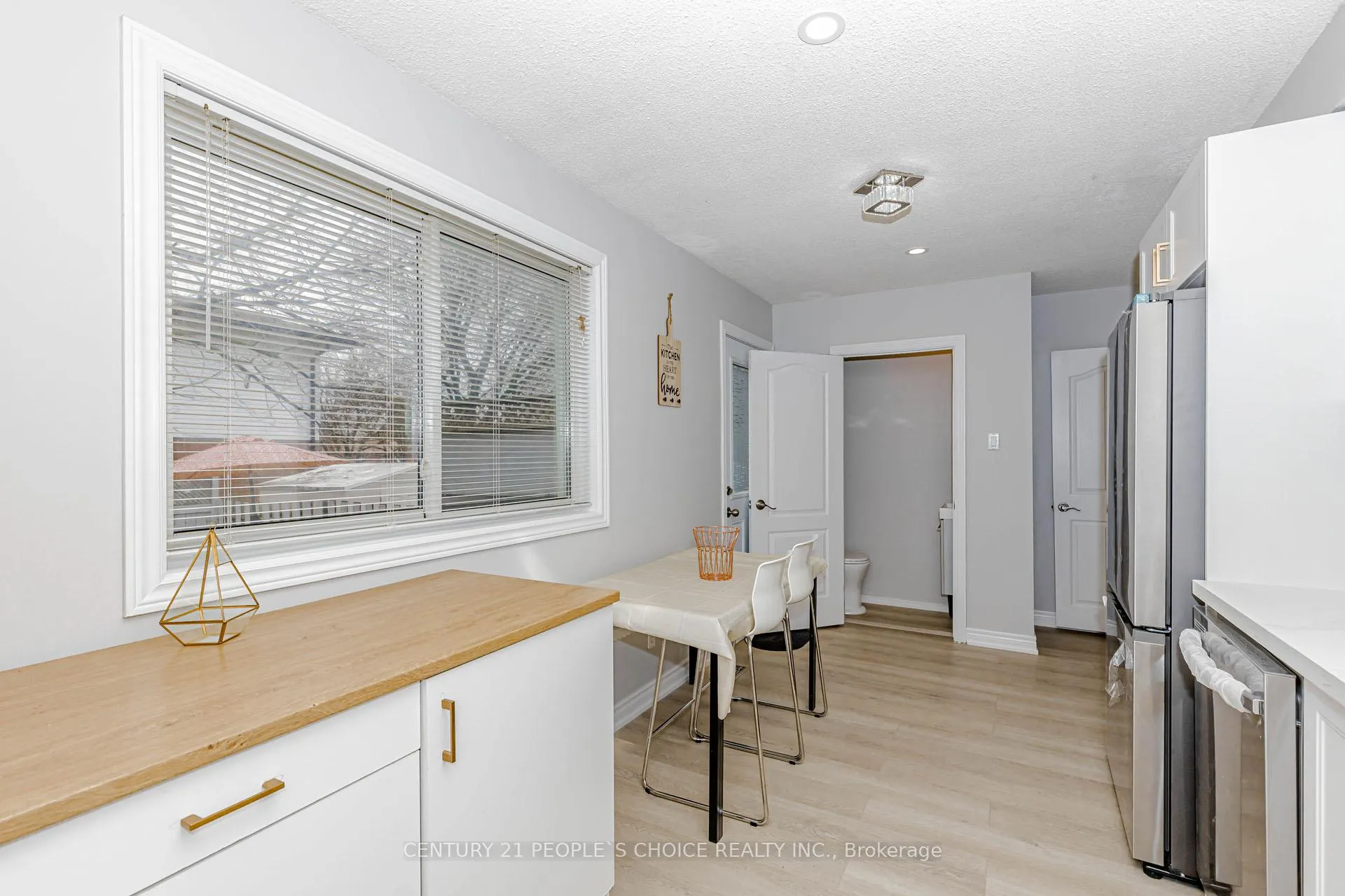 Photo 17 of 570B Glen Forrest Boulevard, Waterloo — HOMEH