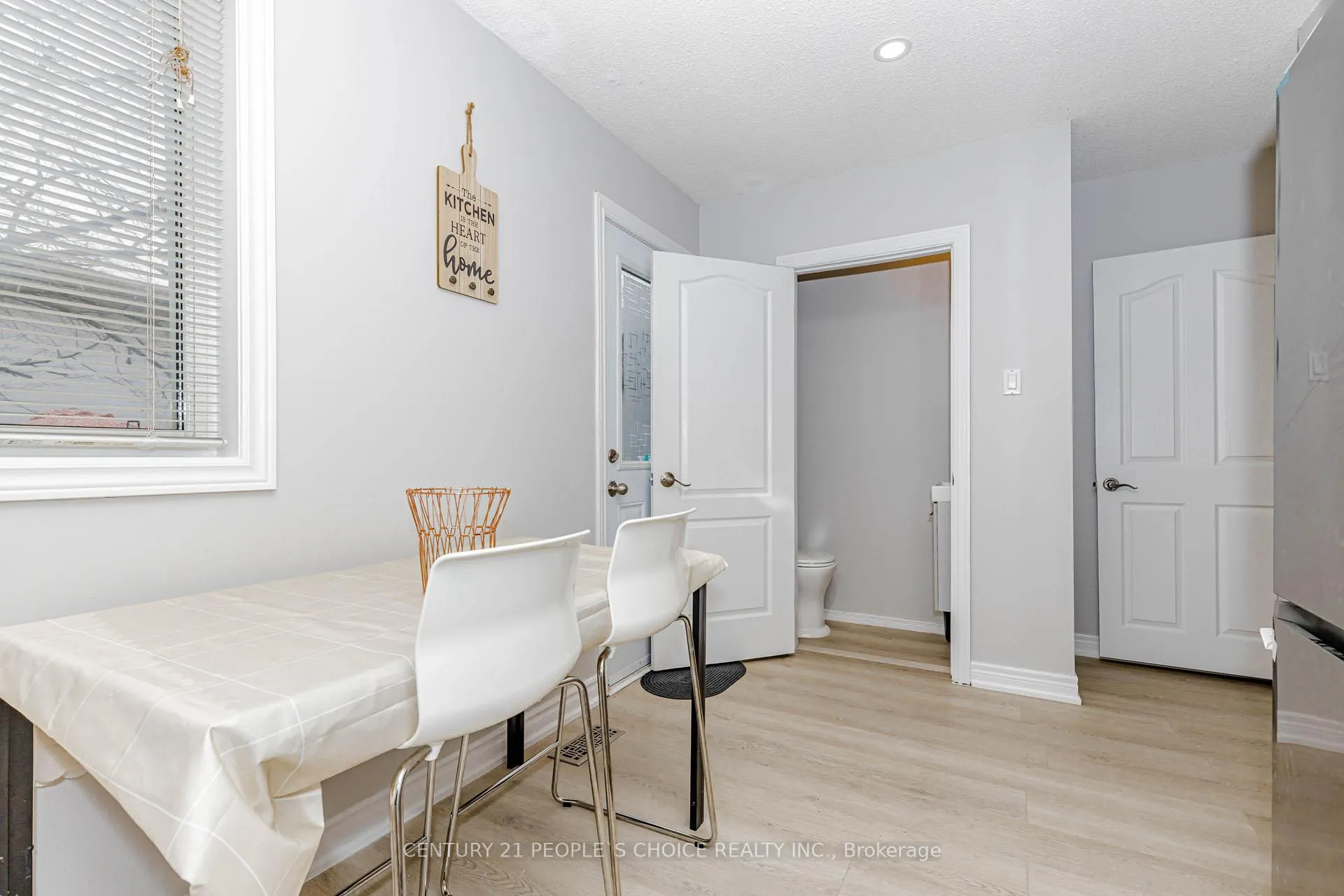 Photo 18 of 570B Glen Forrest Boulevard, Waterloo — HOMEH