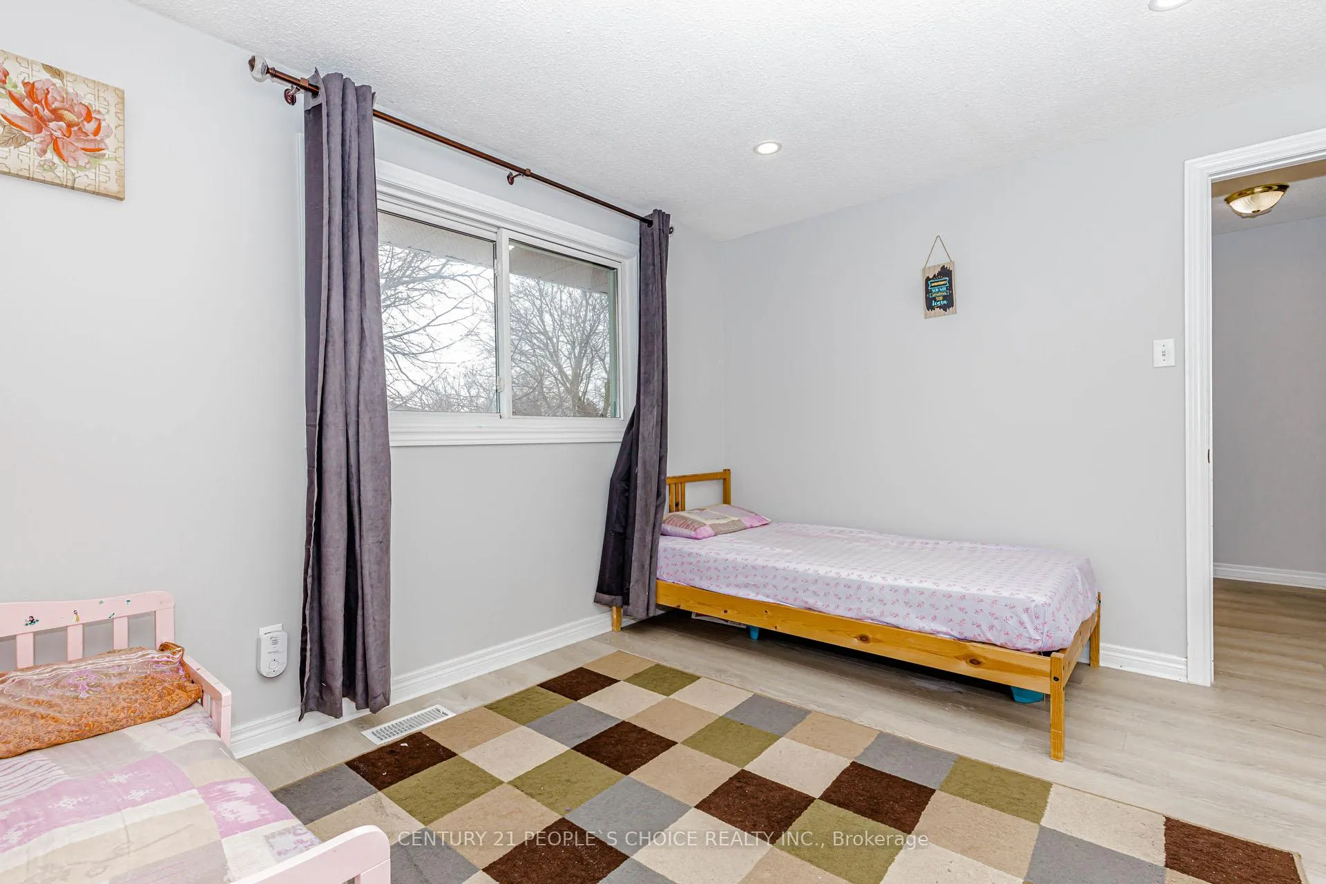 Photo 27 of 570B Glen Forrest Boulevard, Waterloo — HOMEH