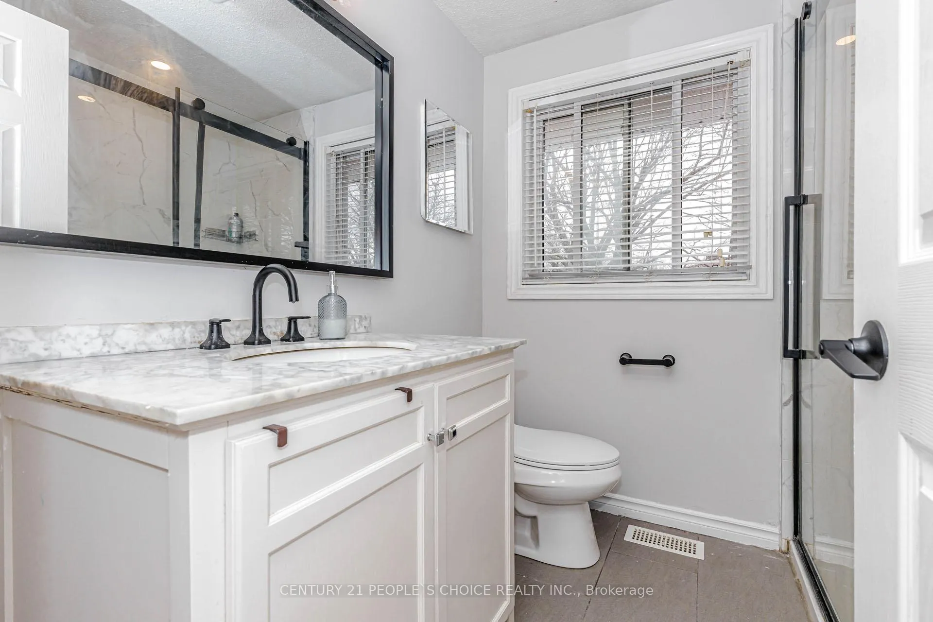 Photo 29 of 570B Glen Forrest Boulevard, Waterloo — HOMEH