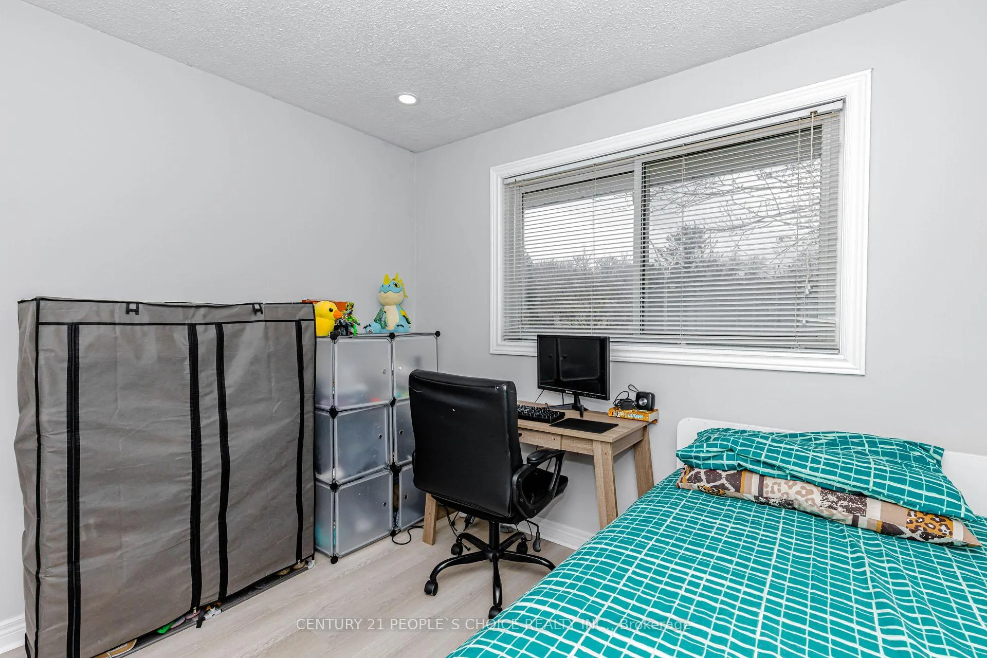 Photo 31 of 570B Glen Forrest Boulevard, Waterloo — HOMEH