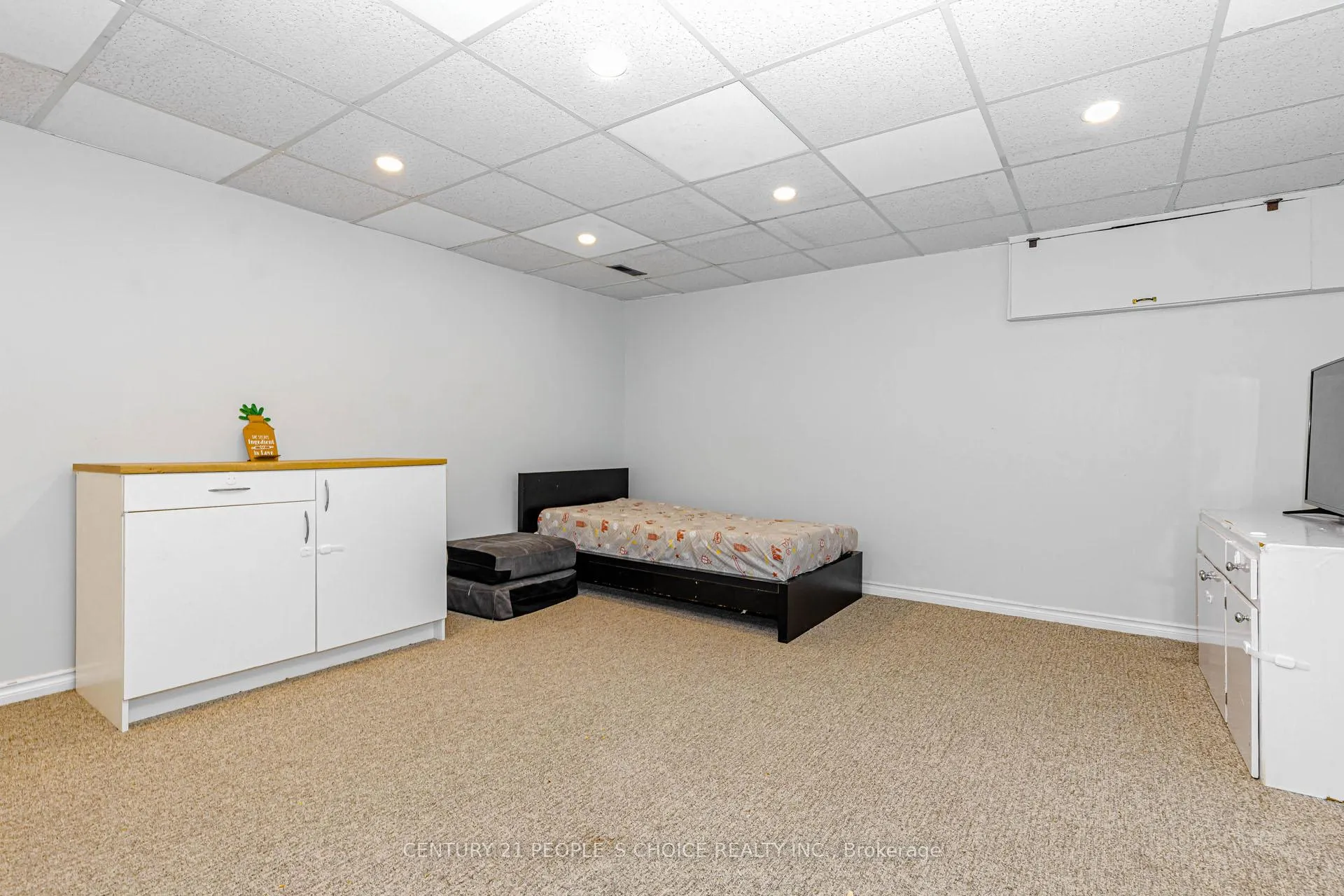 Photo 37 of 570B Glen Forrest Boulevard, Waterloo — HOMEH
