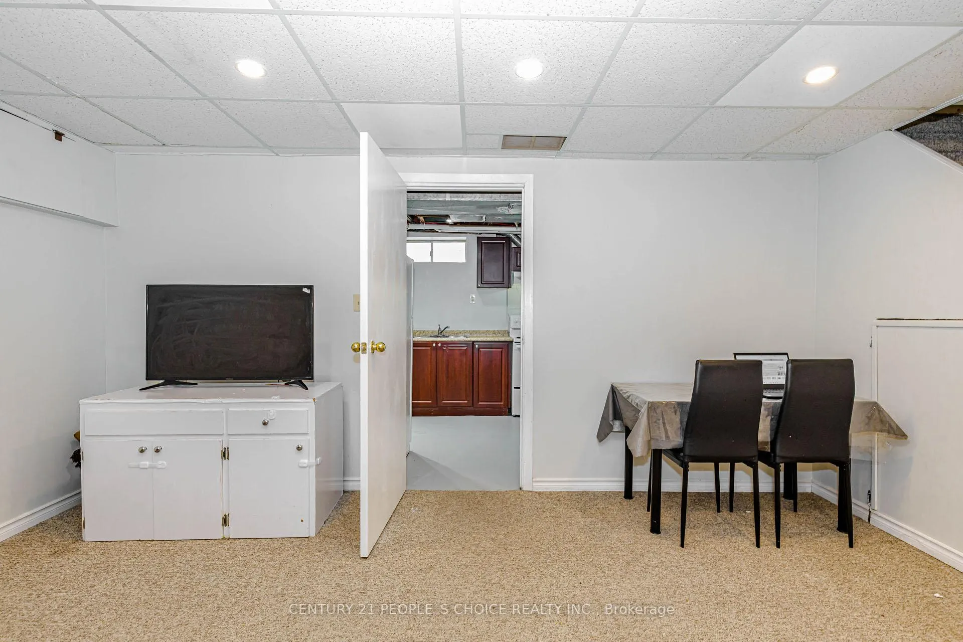 Photo 39 of 570B Glen Forrest Boulevard, Waterloo — HOMEH