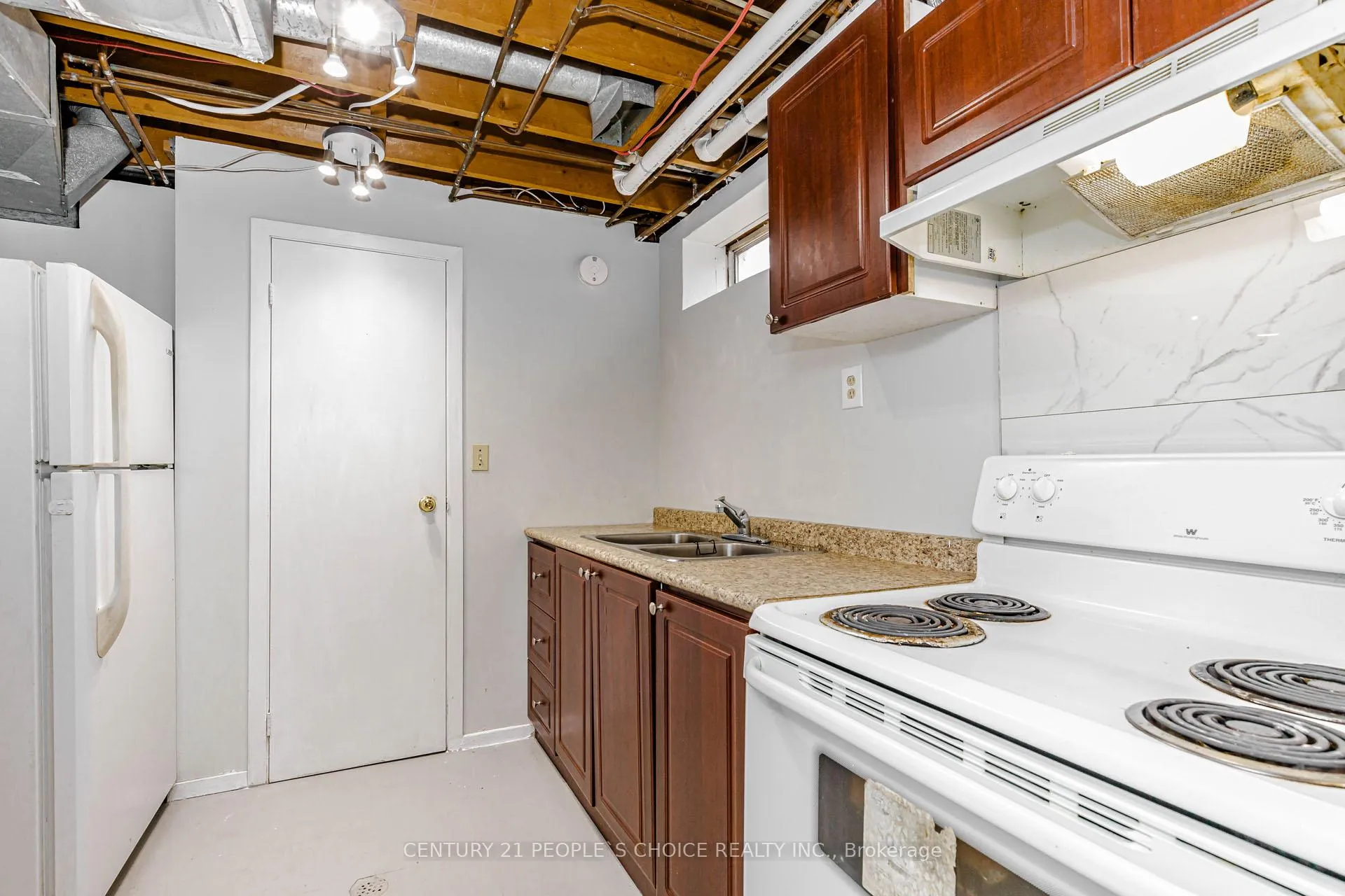 Photo 40 of 570B Glen Forrest Boulevard, Waterloo — HOMEH