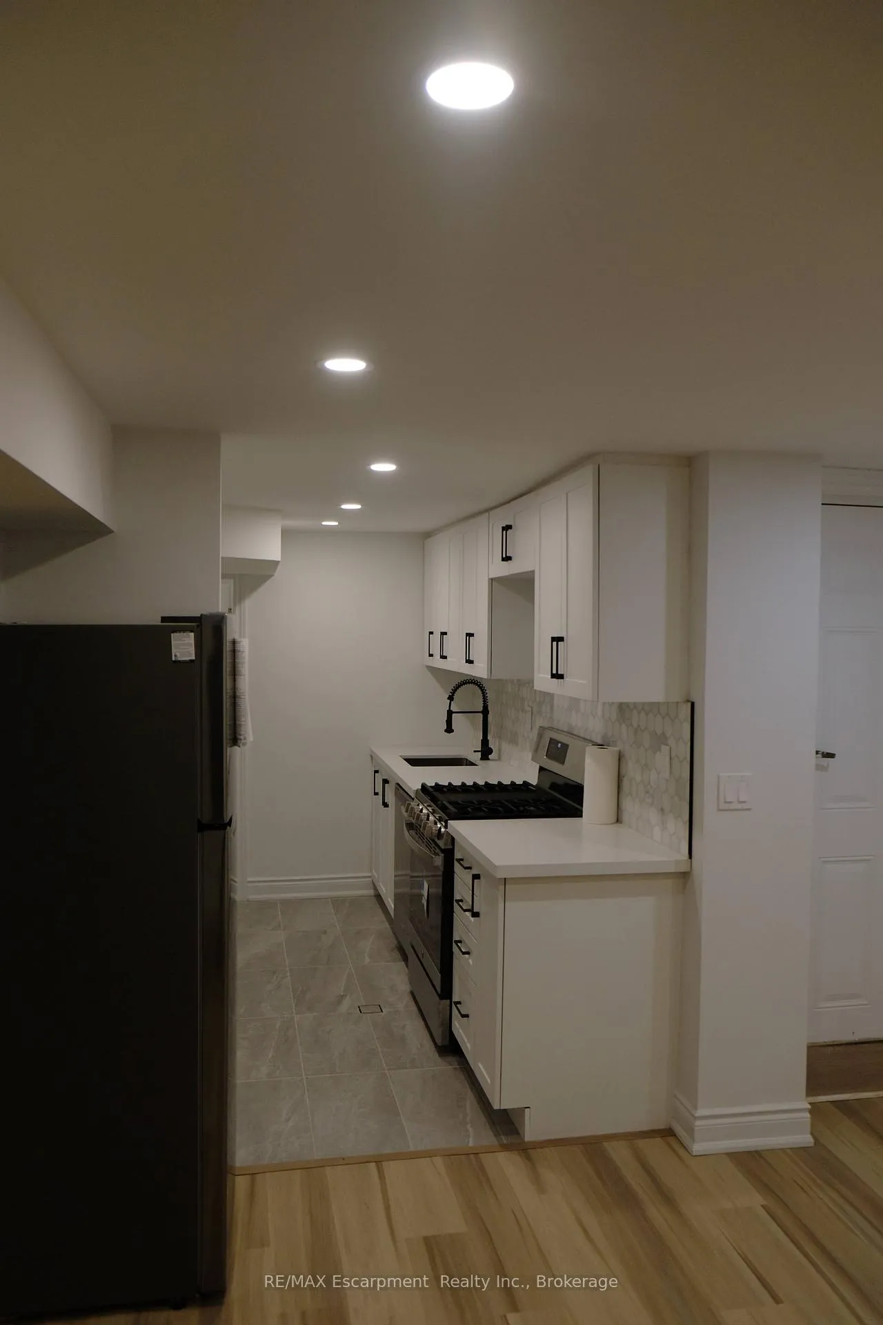 Photo 2 of Unit Lower, 118 Sackville Street, Toronto, Regent Park — HOMEH