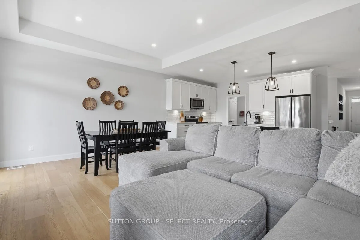 Photo 17 of Unit 49, 159 Collins Way, Strathroy-Caradoc, SE — HOMEH