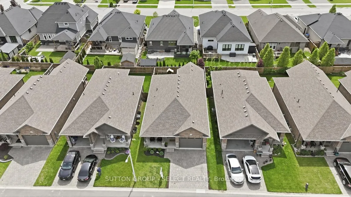 Photo 49 of Unit 49, 159 Collins Way, Strathroy-Caradoc, SE — HOMEH