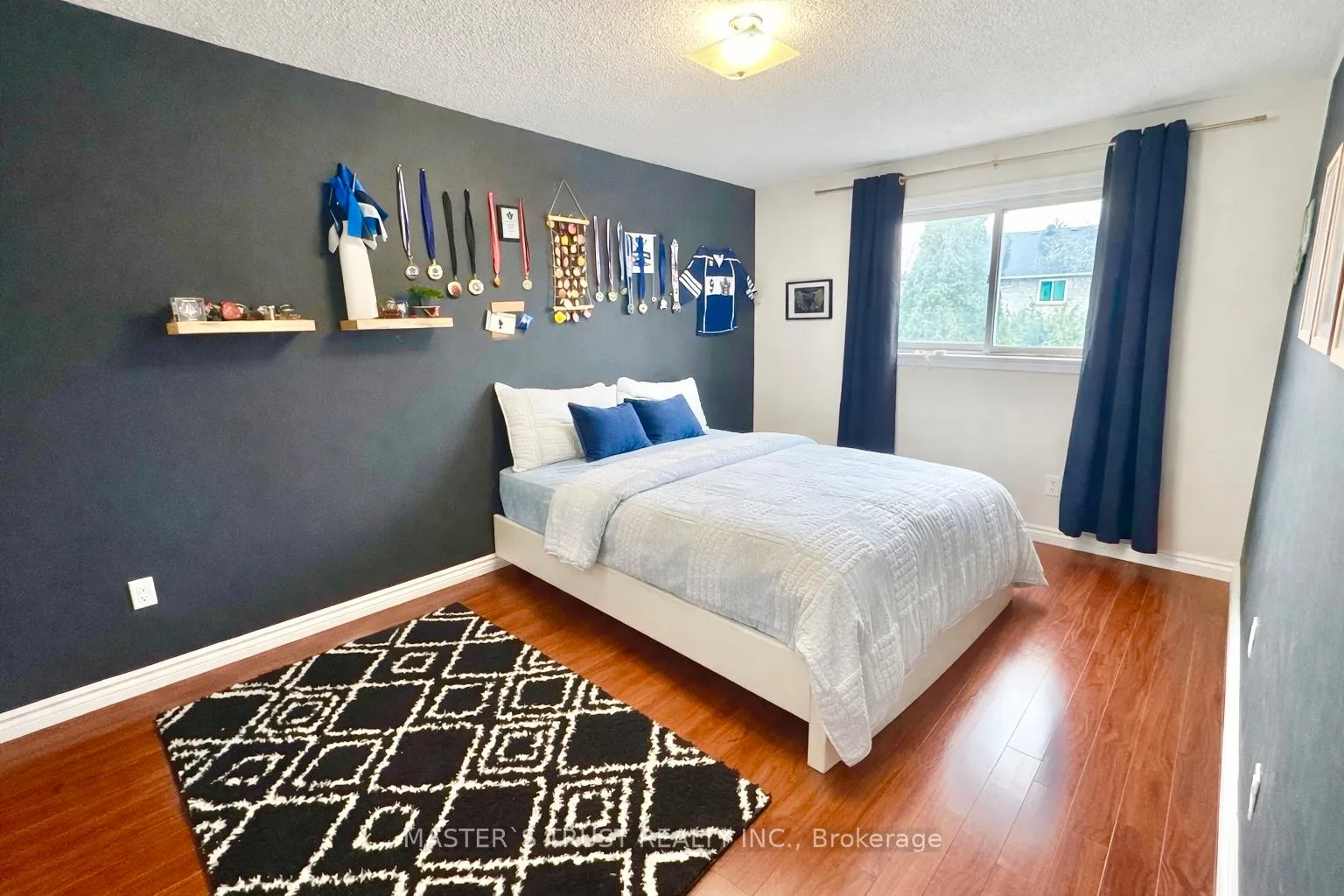Photo 7 of 112 Krieghoff Avenue, Markham, Unionville — HOMEH