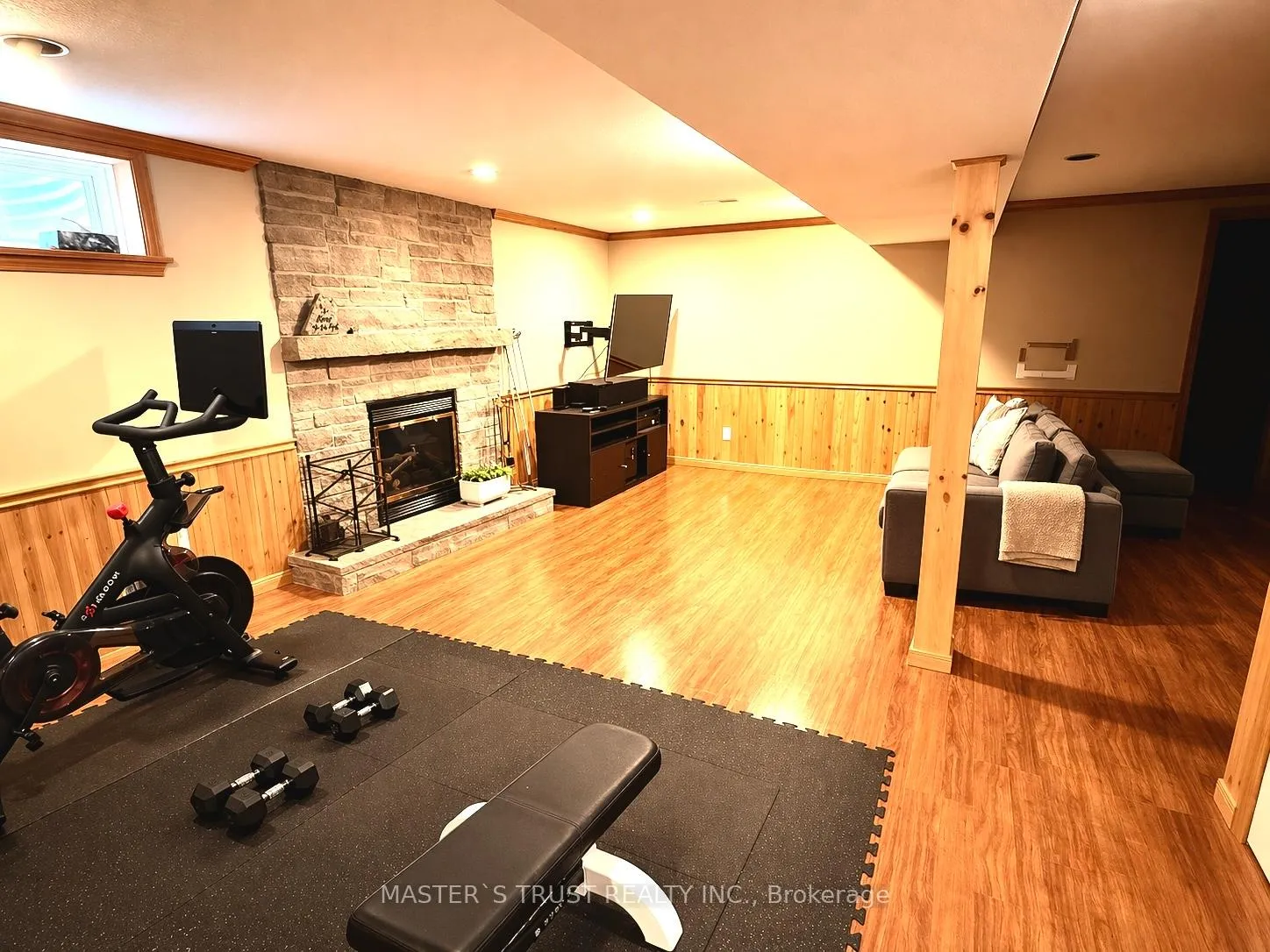 Photo 8 of 112 Krieghoff Avenue, Markham, Unionville — HOMEH