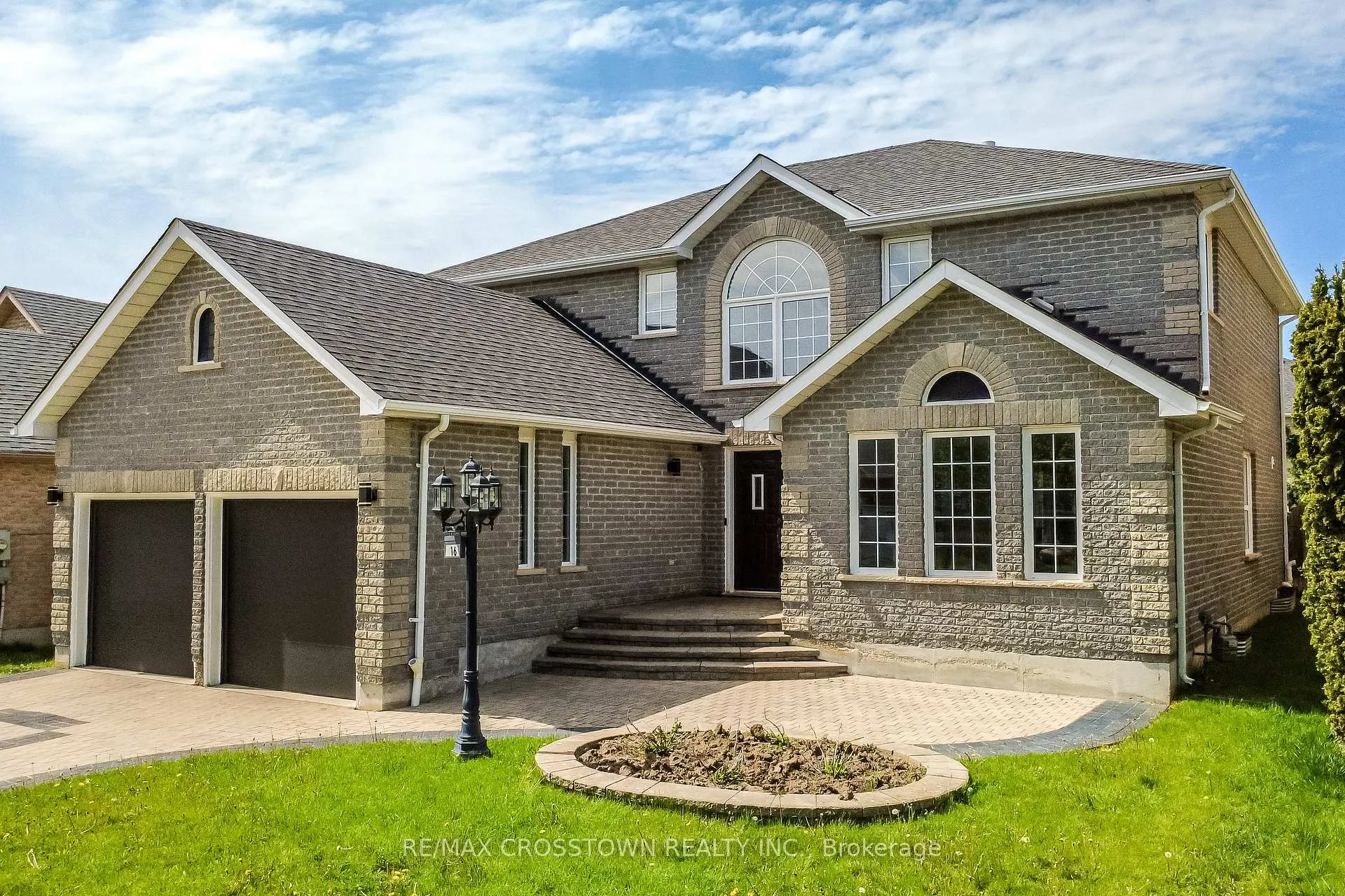 Photo 3 of 116 Esther Drive, Barrie, Painswick South — HOMEH