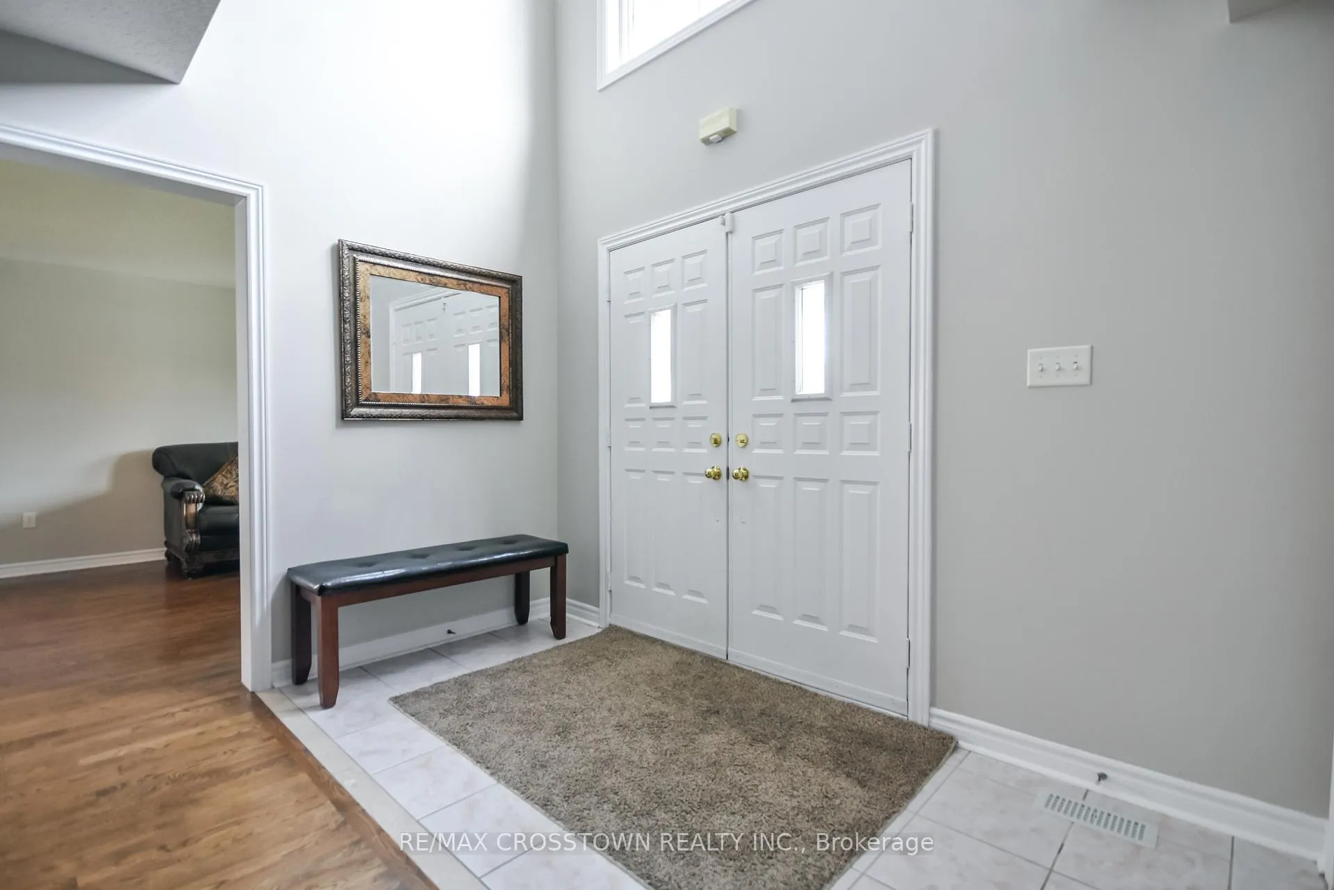 Photo 4 of 116 Esther Drive, Barrie, Painswick South — HOMEH