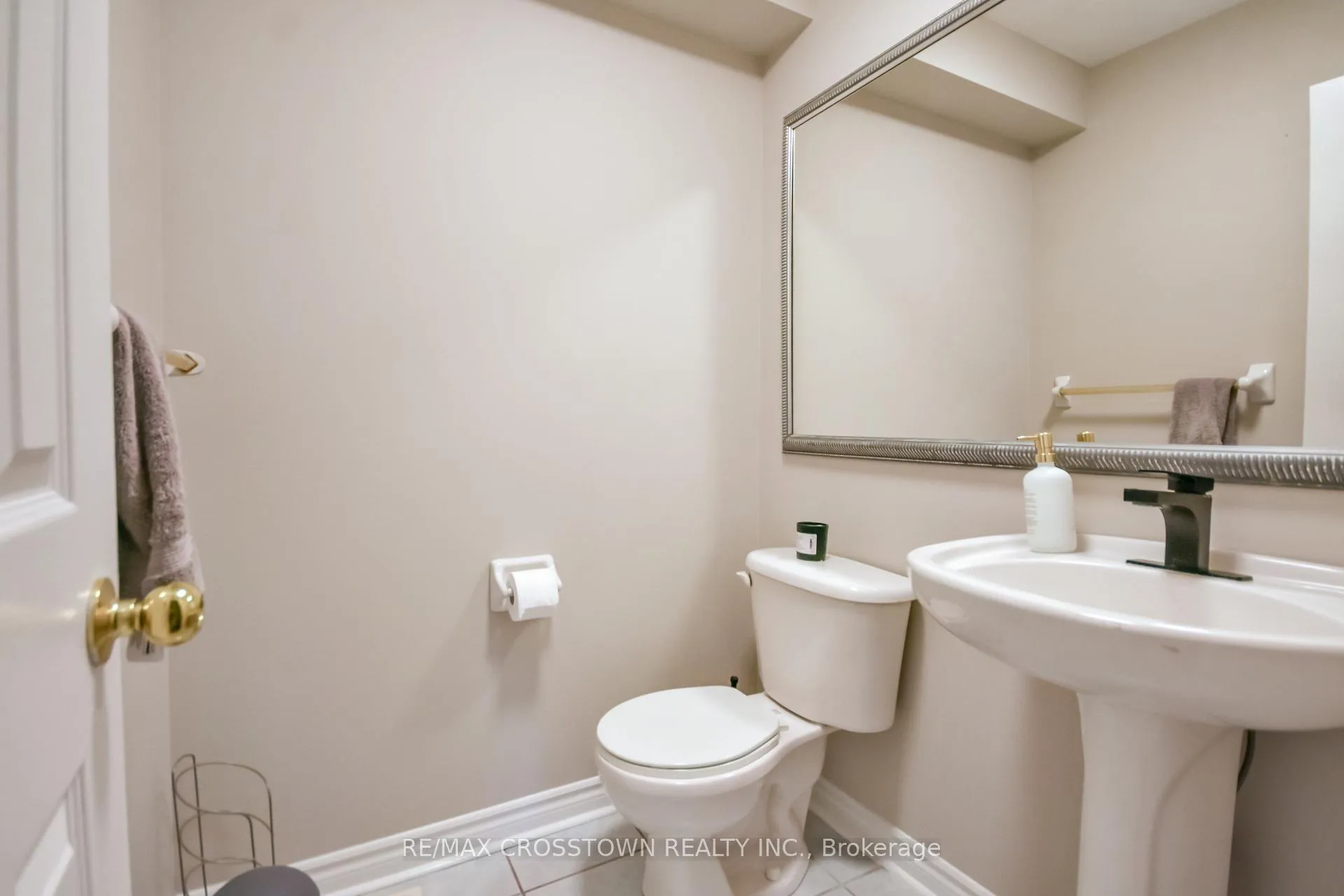 Photo 15 of 116 Esther Drive, Barrie, Painswick South — HOMEH