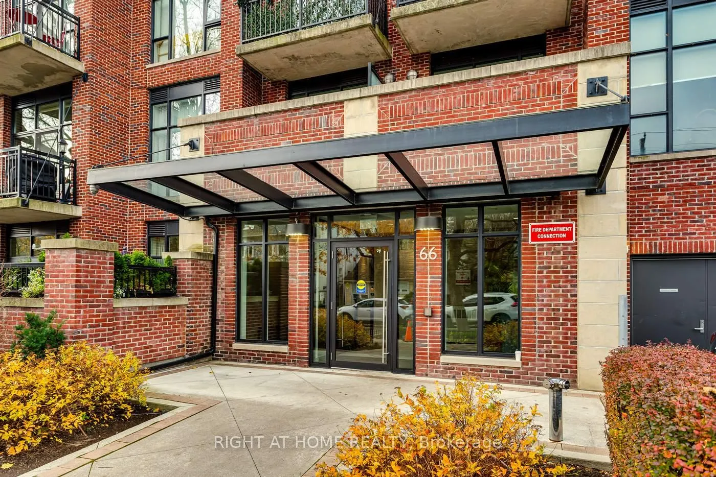 Photo 2 of Unit 409, 66 Kippendavie Avenue, Toronto, The Beaches — HOMEH
