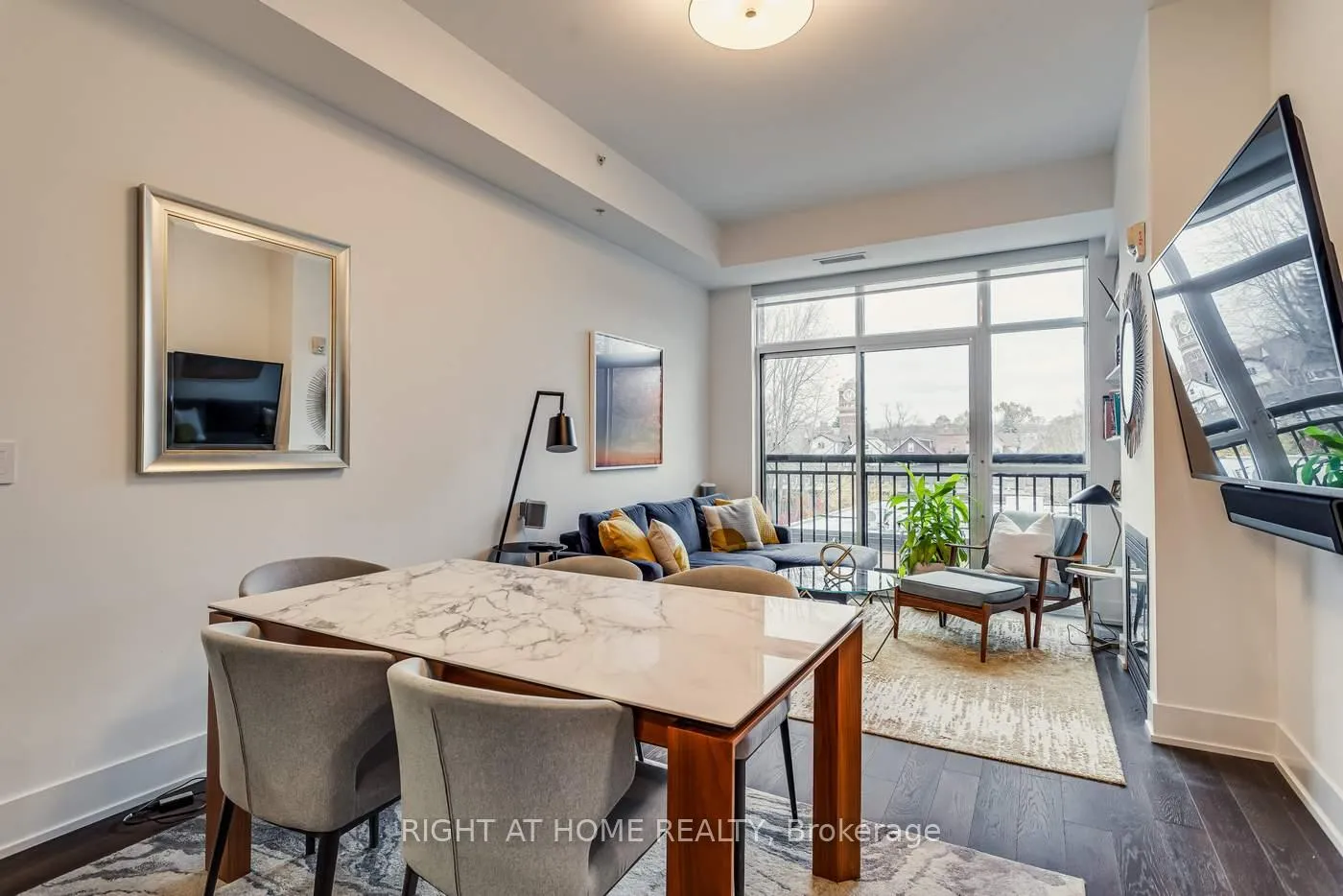 Photo 8 of Unit 409, 66 Kippendavie Avenue, Toronto, The Beaches — HOMEH