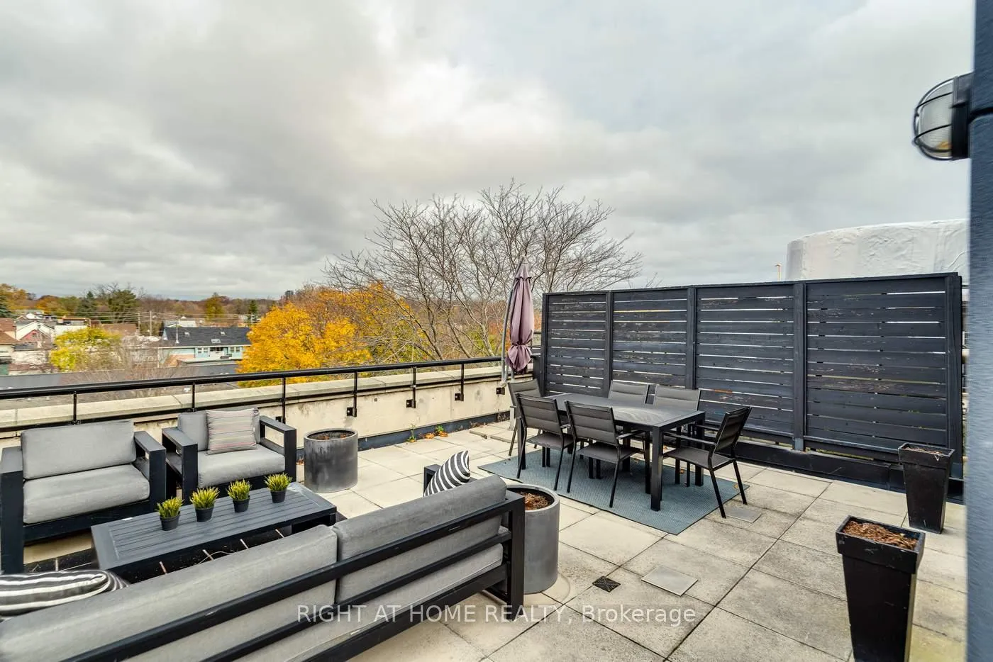 Photo 28 of Unit 409, 66 Kippendavie Avenue, Toronto, The Beaches — HOMEH