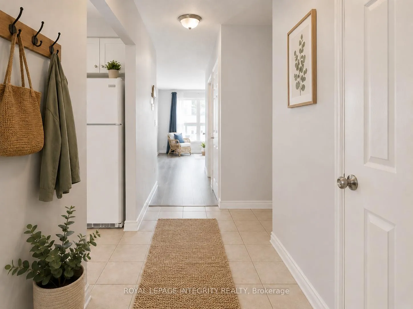 Photo 3 of Unit B, 46 Forester Crescent, Ottawa, Westcliffe Estates — HOMEH
