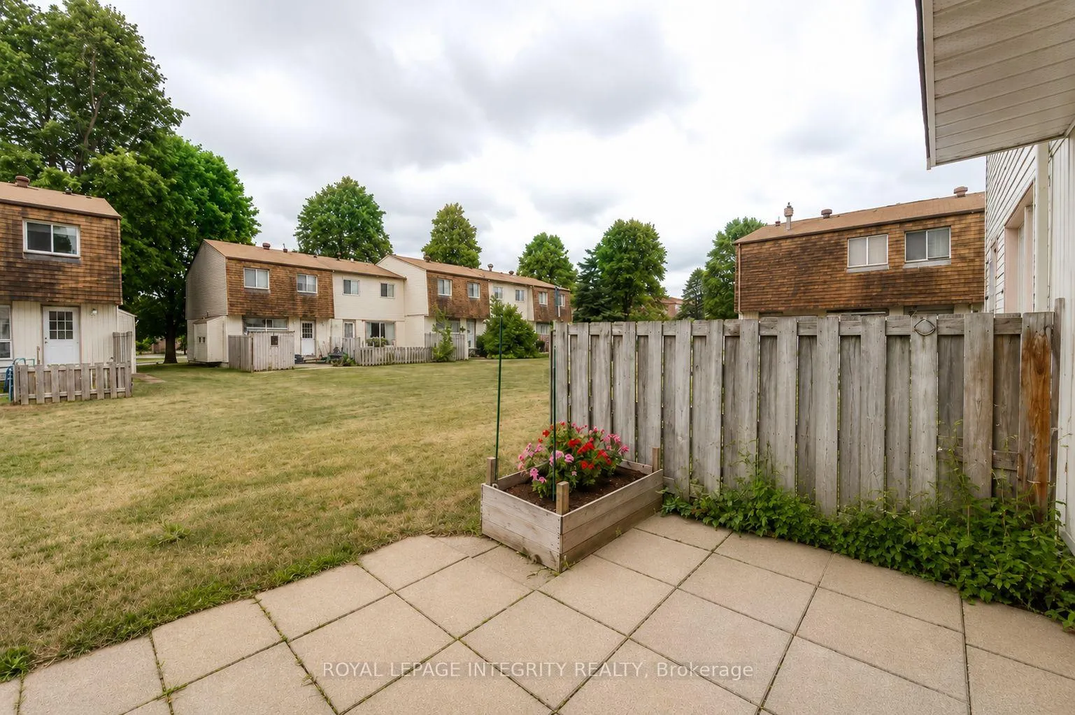 Photo 11 of Unit B, 46 Forester Crescent, Ottawa, Westcliffe Estates — HOMEH