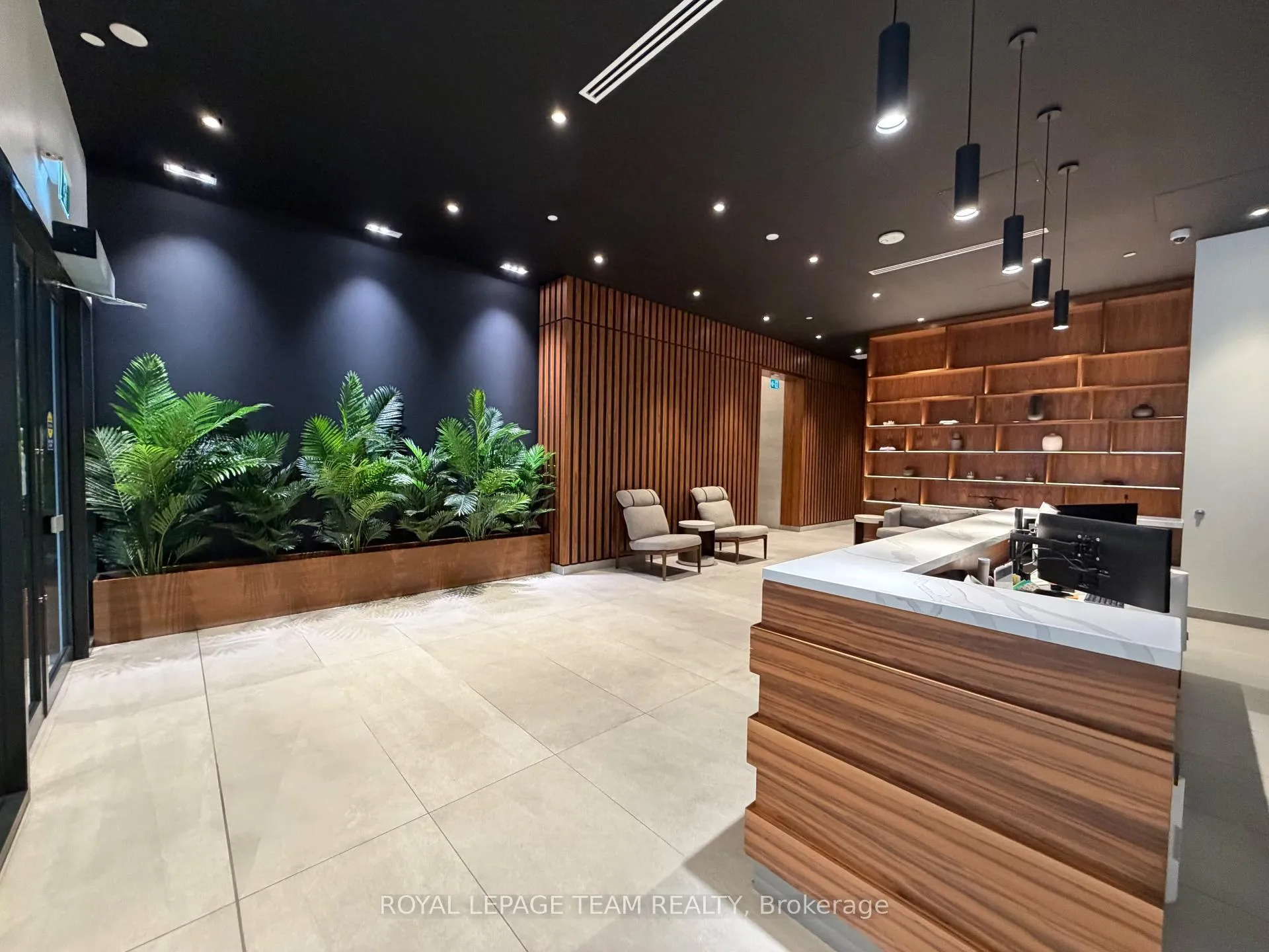 Photo 2 of Unit 2402, 340 Queen Street, Ottawa, Ottawa Centre — HOMEH