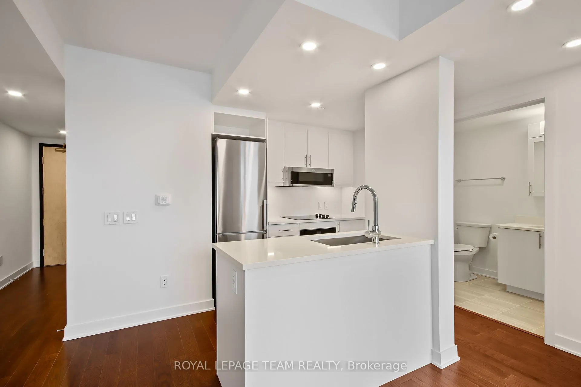 Photo 7 of Unit 2402, 340 Queen Street, Ottawa, Ottawa Centre — HOMEH