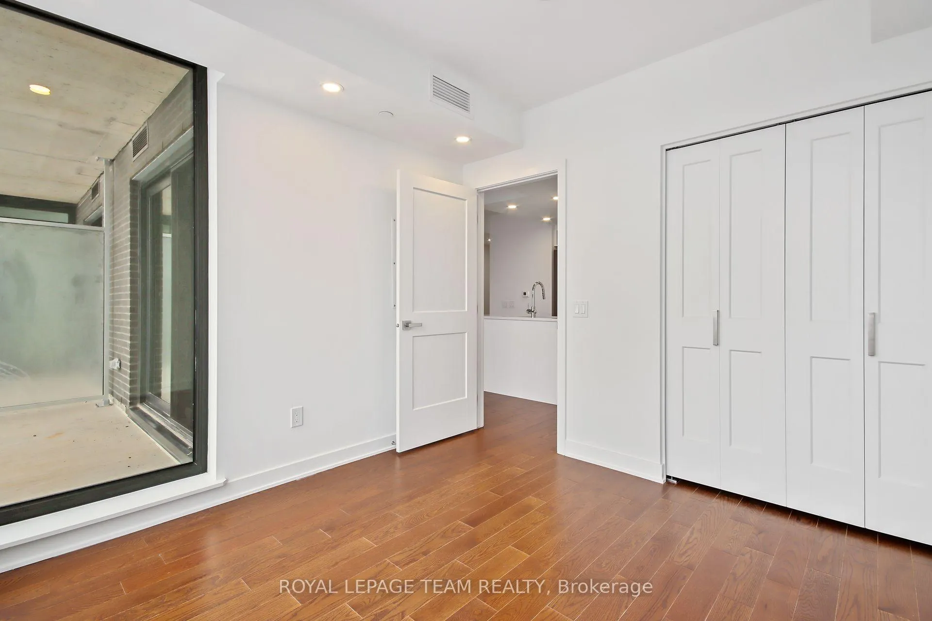 Photo 17 of Unit 2402, 340 Queen Street, Ottawa, Ottawa Centre — HOMEH
