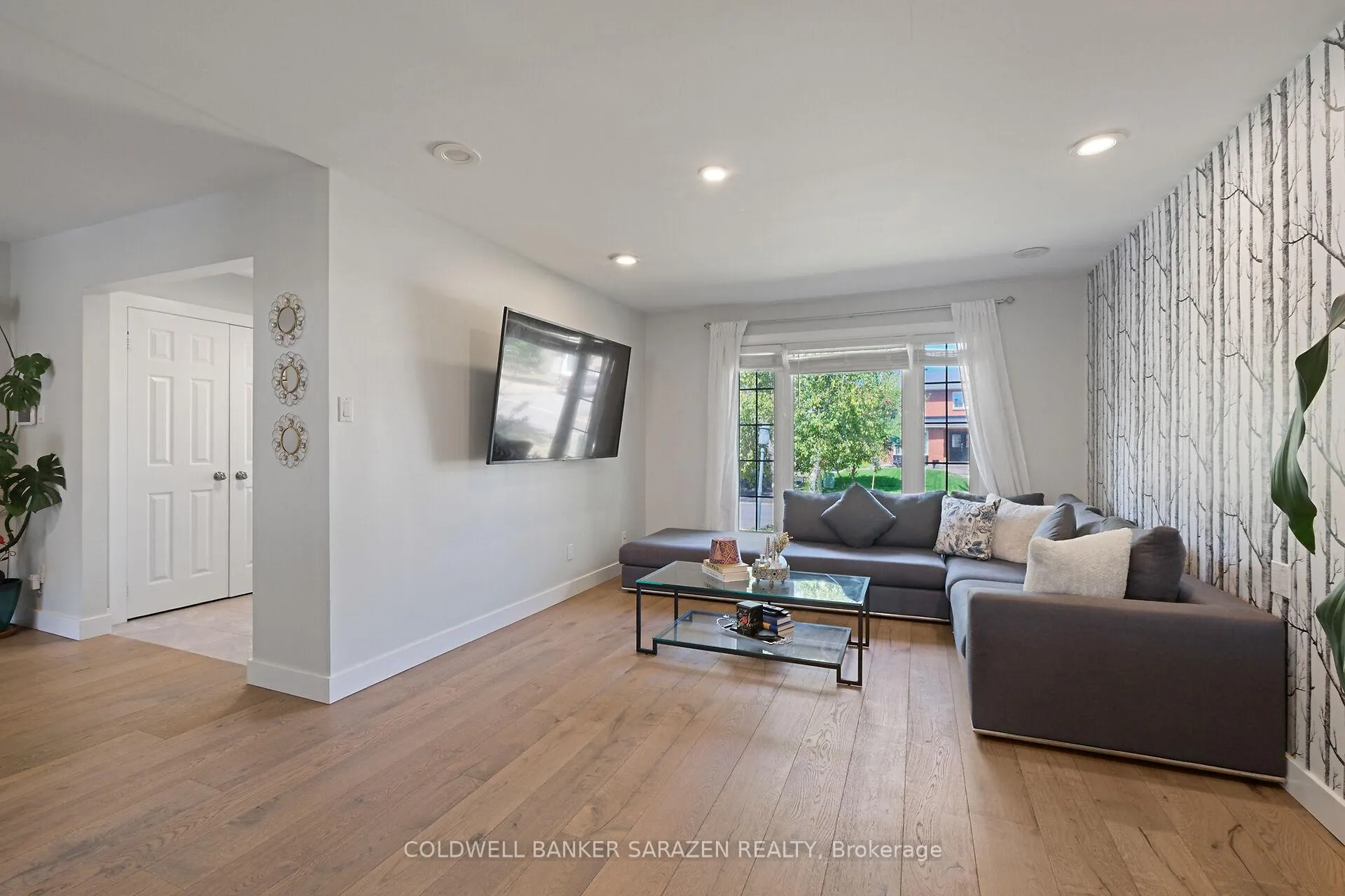 Photo 13 of 1709 Caminiti Crescent, Ottawa, Fallingbrook/Pineridge — HOMEH