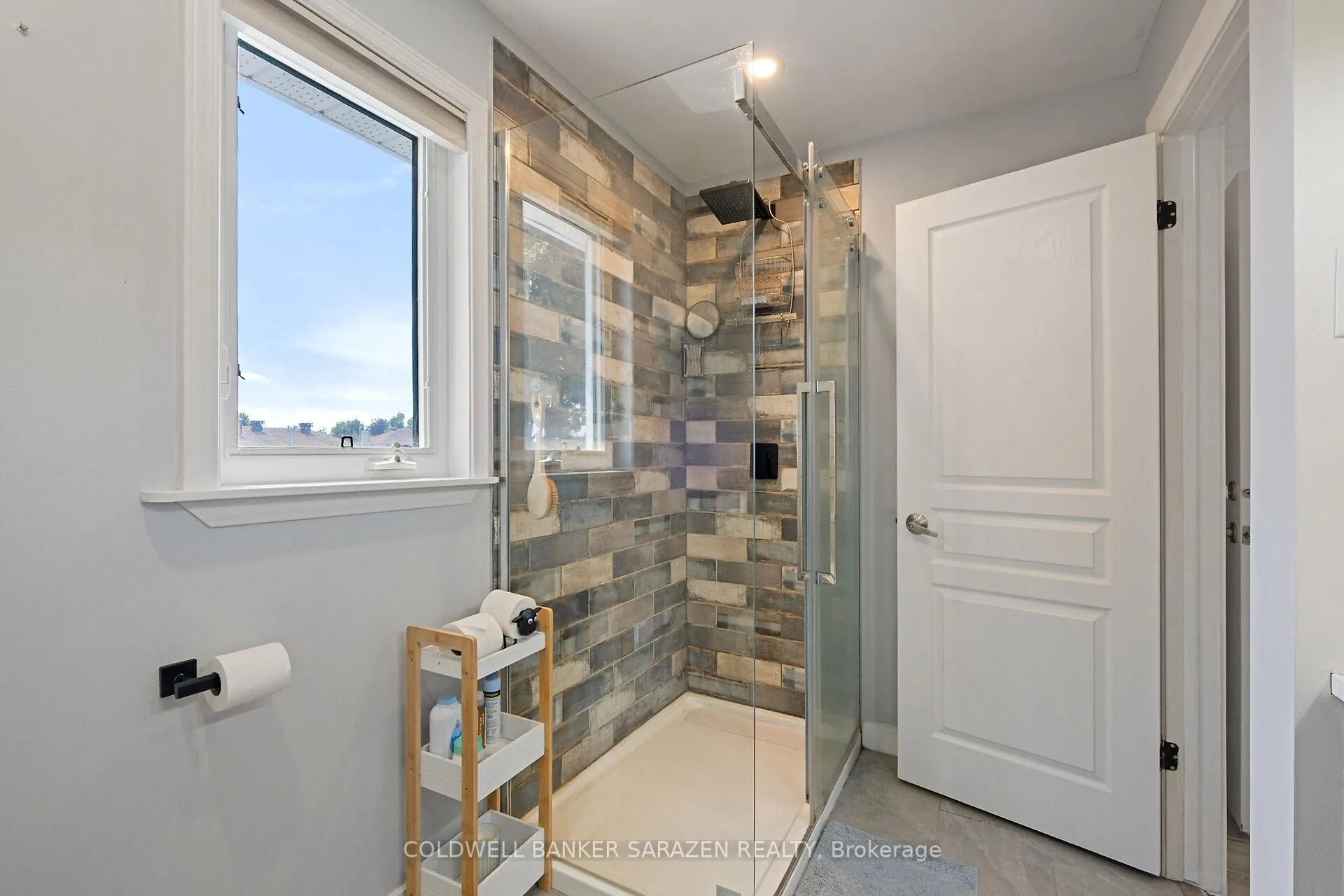 Photo 37 of 1709 Caminiti Crescent, Ottawa, Fallingbrook/Pineridge — HOMEH