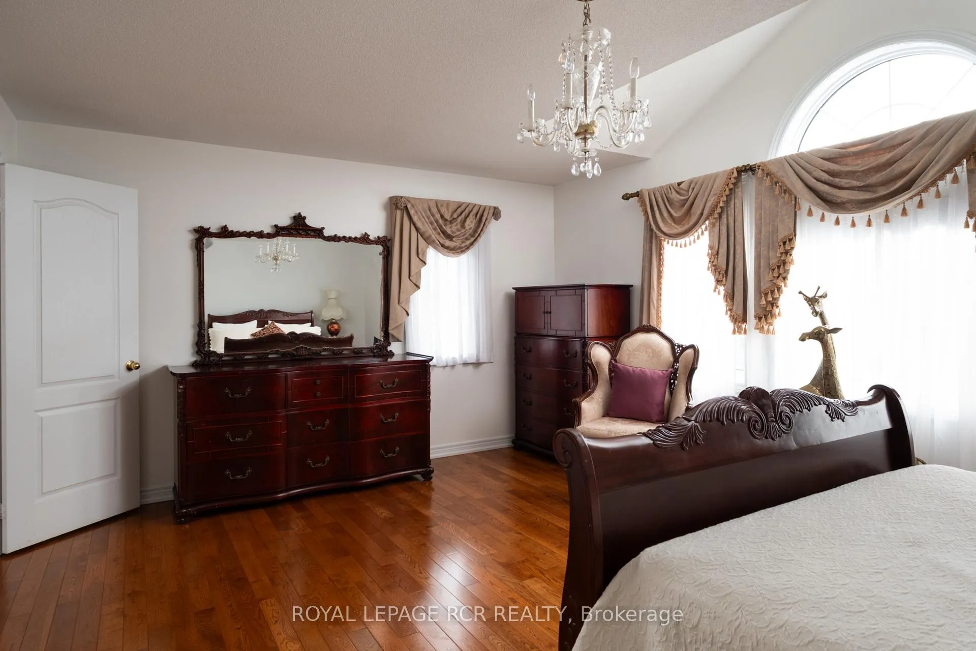 Photo 29 of 32 Dokkum Crescent, Brampton, Snelgrove — HOMEH