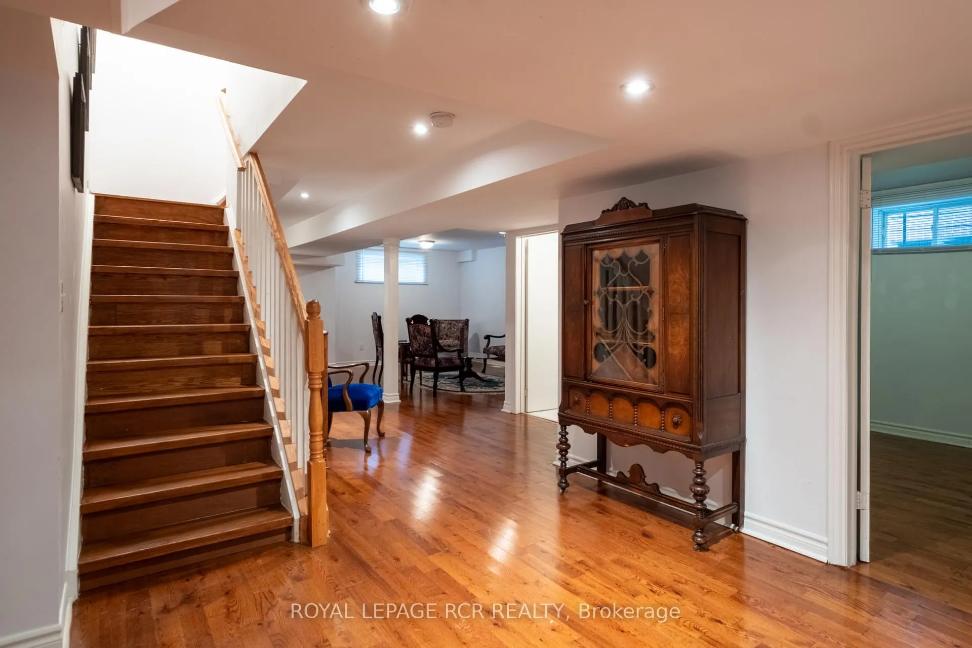 Photo 36 of 32 Dokkum Crescent, Brampton, Snelgrove — HOMEH