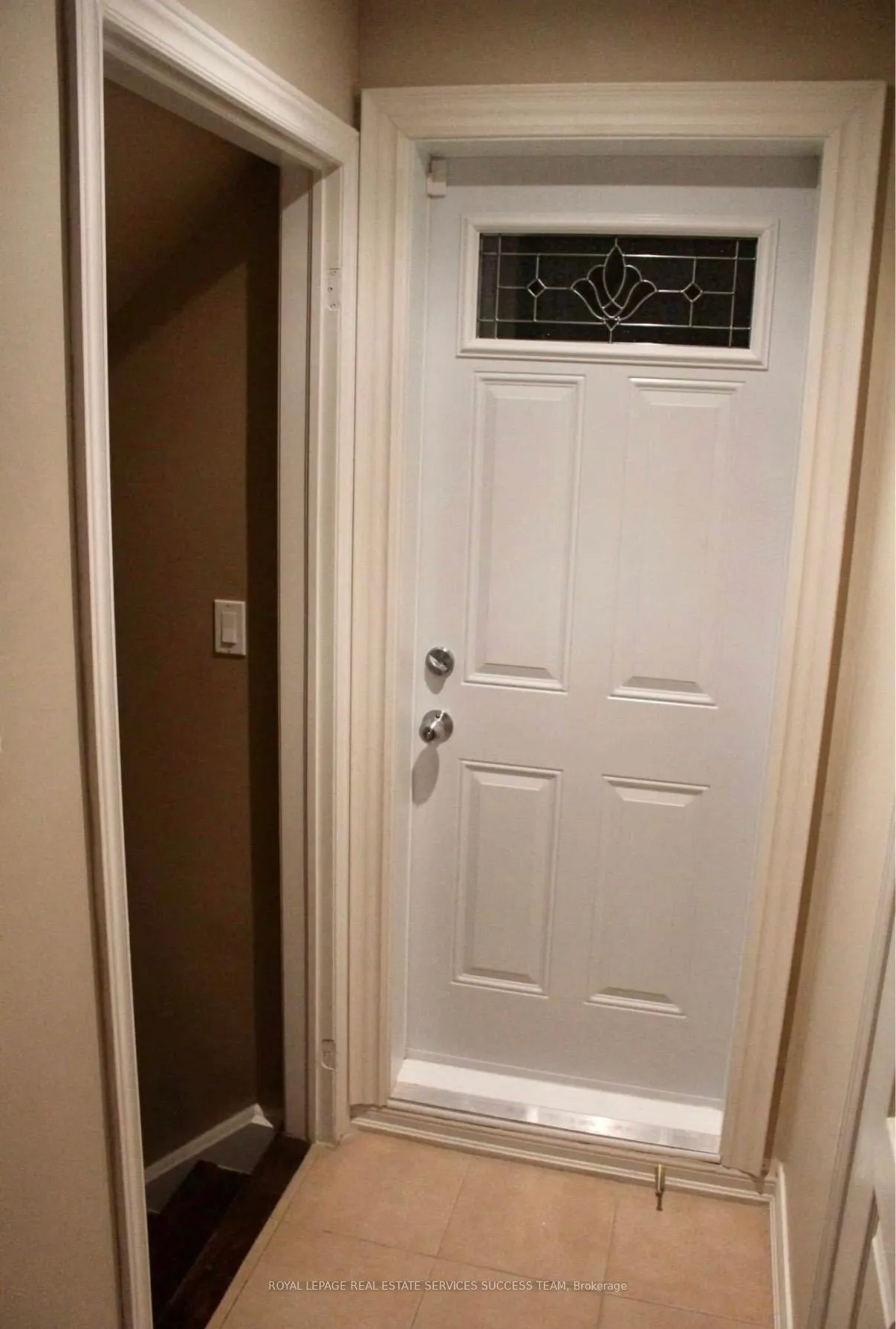 Photo 9 of 19 Lyndbrook (Basement) Crescent, Brampton, Bram East — HOMEH