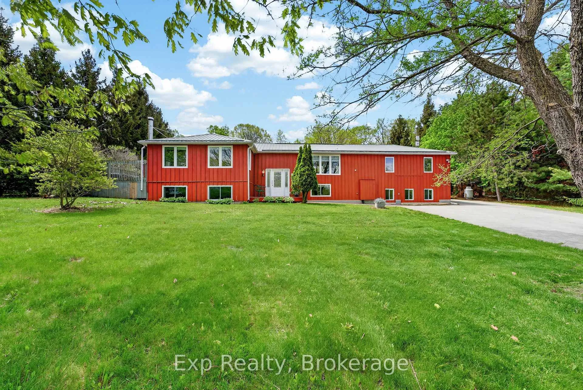 Photo 1 of 1207 Shannon Road, Prince Edward County, Hallowell Ward — HOMEH