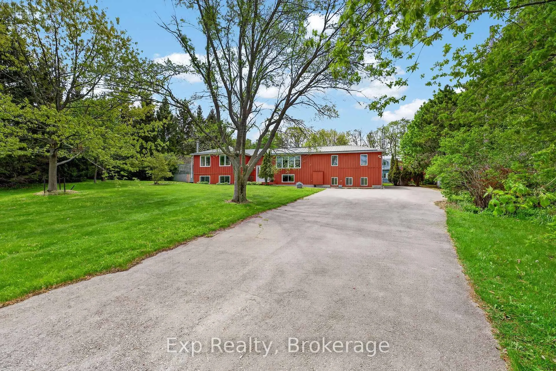 Photo 2 of 1207 Shannon Road, Prince Edward County, Hallowell Ward — HOMEH