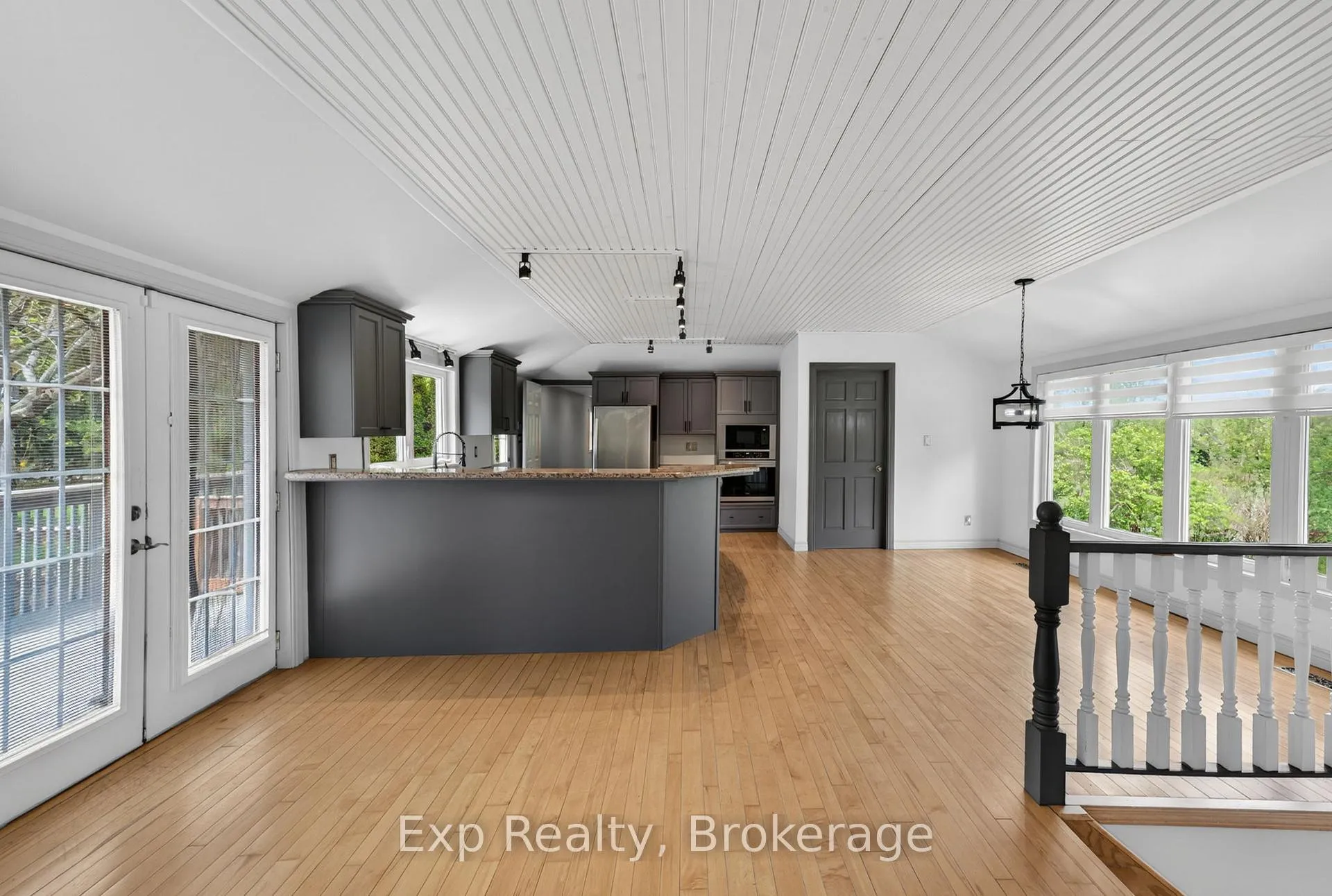 Photo 4 of 1207 Shannon Road, Prince Edward County, Hallowell Ward — HOMEH