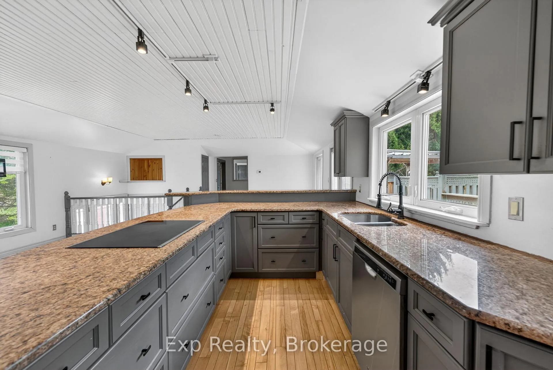 Photo 8 of 1207 Shannon Road, Prince Edward County, Hallowell Ward — HOMEH