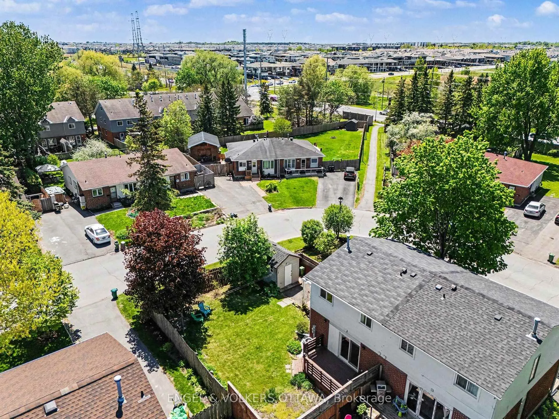 Photo 5 of 80 Morton Drive, Ottawa, Kanata - Glencairn/Hazeldean — HOMEH