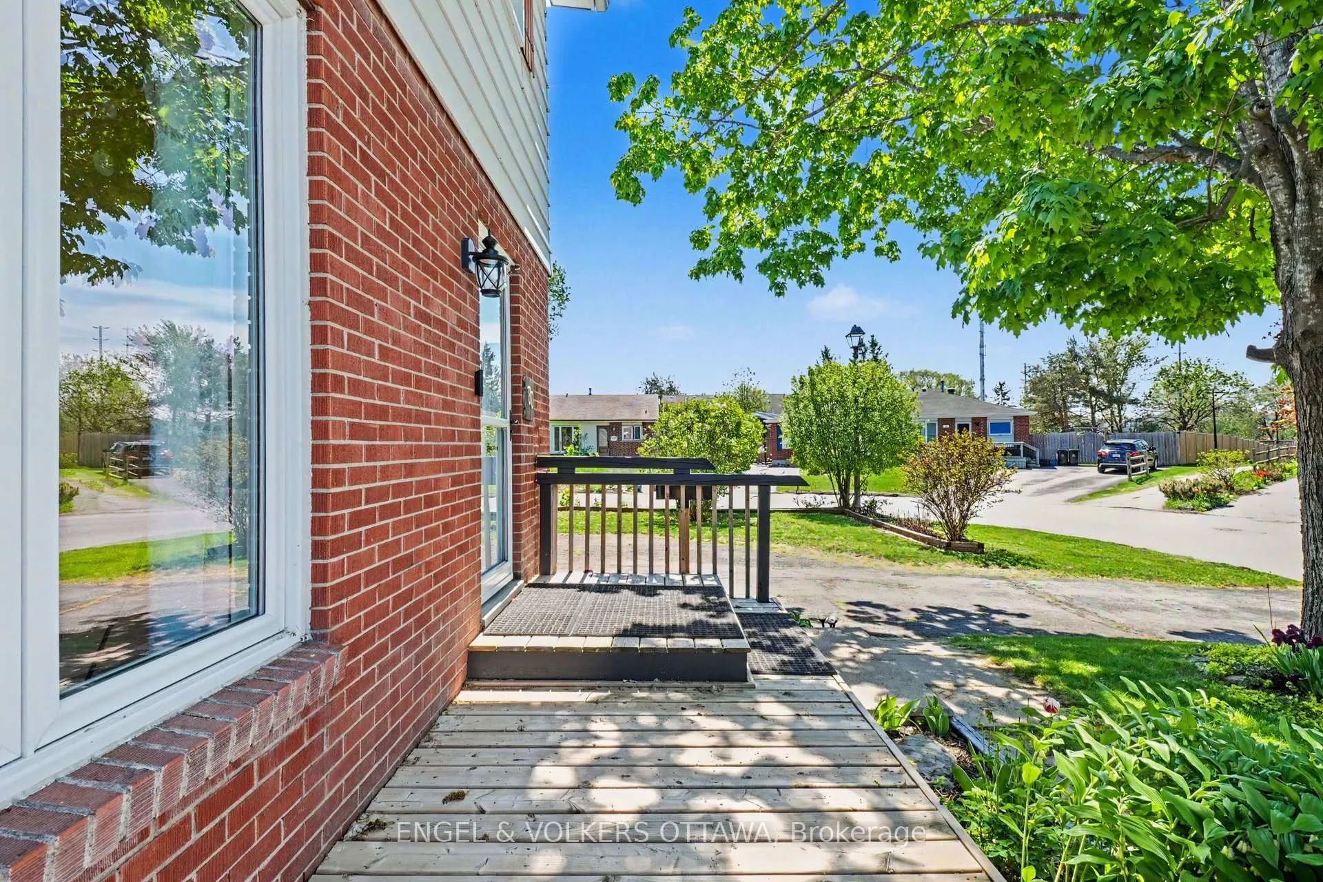 Photo 33 of 80 Morton Drive, Ottawa, Kanata - Glencairn/Hazeldean — HOMEH