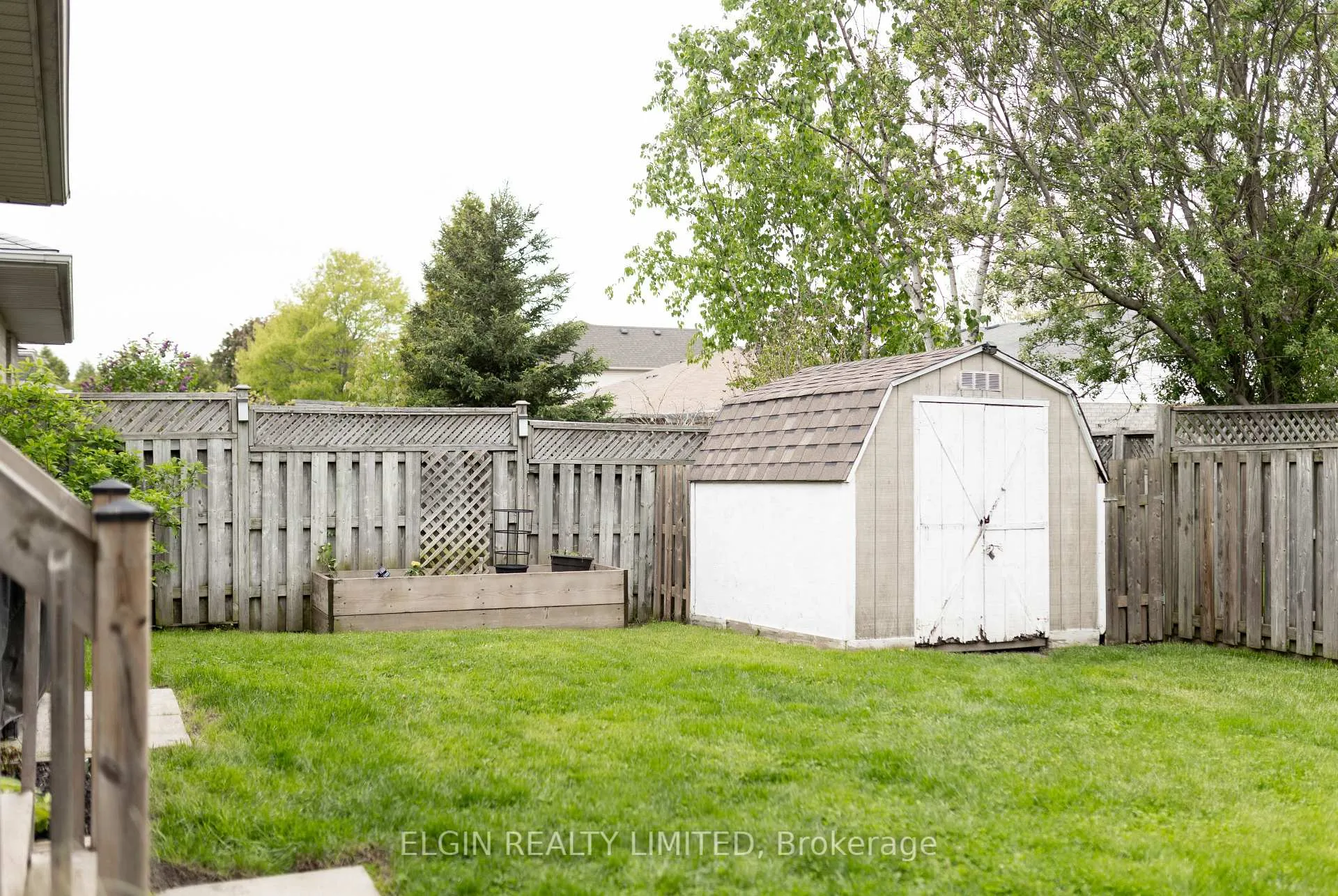 Photo 3 of 629 HIghview Drive, St. Thomas — HOMEH