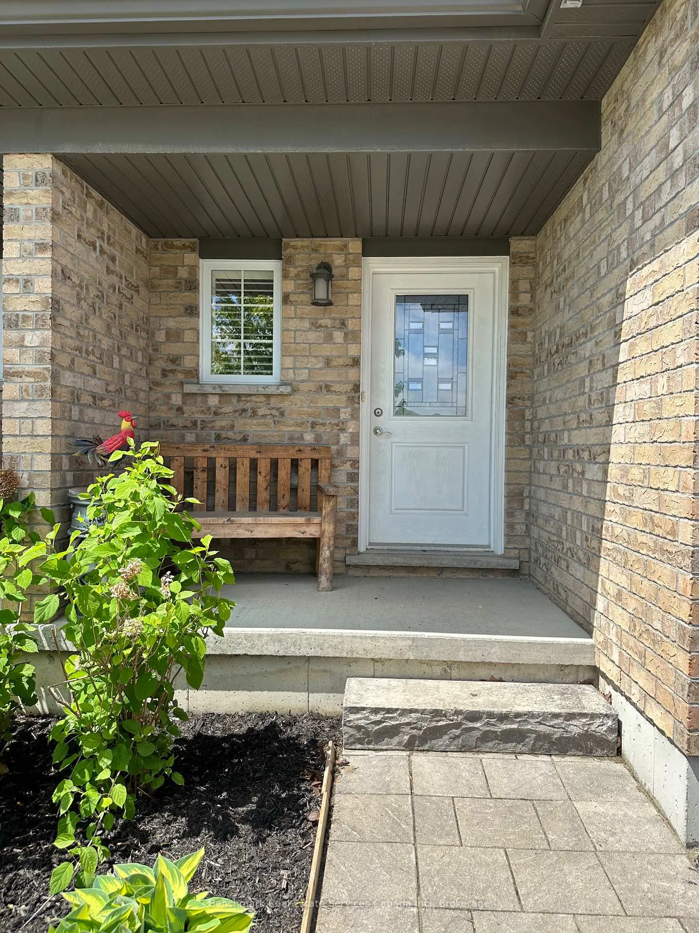 Photo 2 of 39 Leesboro Trail, Thames Centre, Thorndale — HOMEH