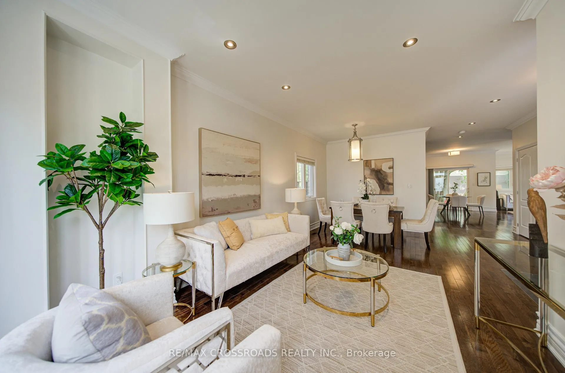 Photo 7 of 24 Lynn Road, Scarborough, Birchcliffe-Cliffside — HOMEH