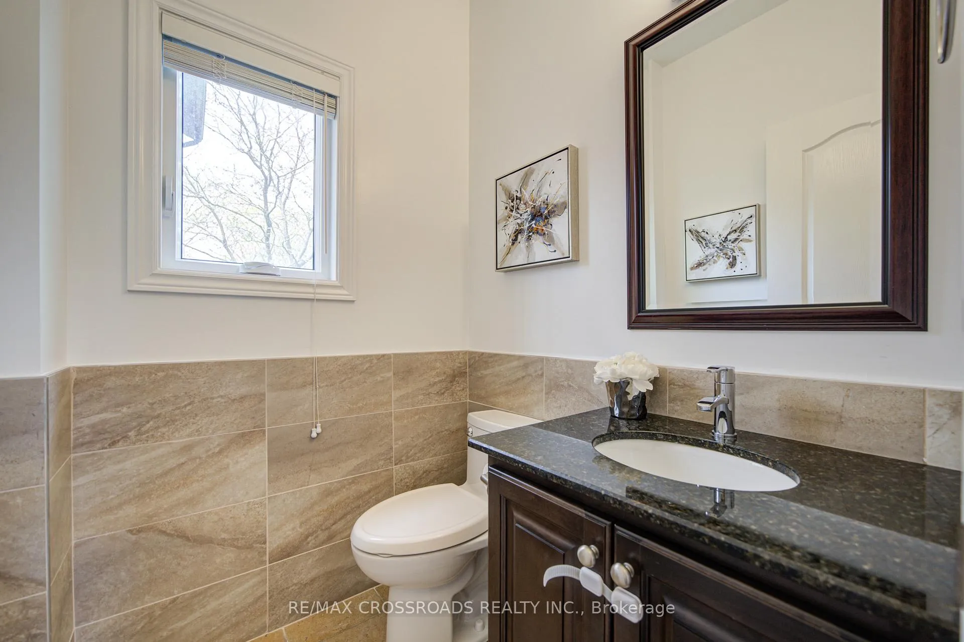 Photo 10 of 24 Lynn Road, Scarborough, Birchcliffe-Cliffside — HOMEH