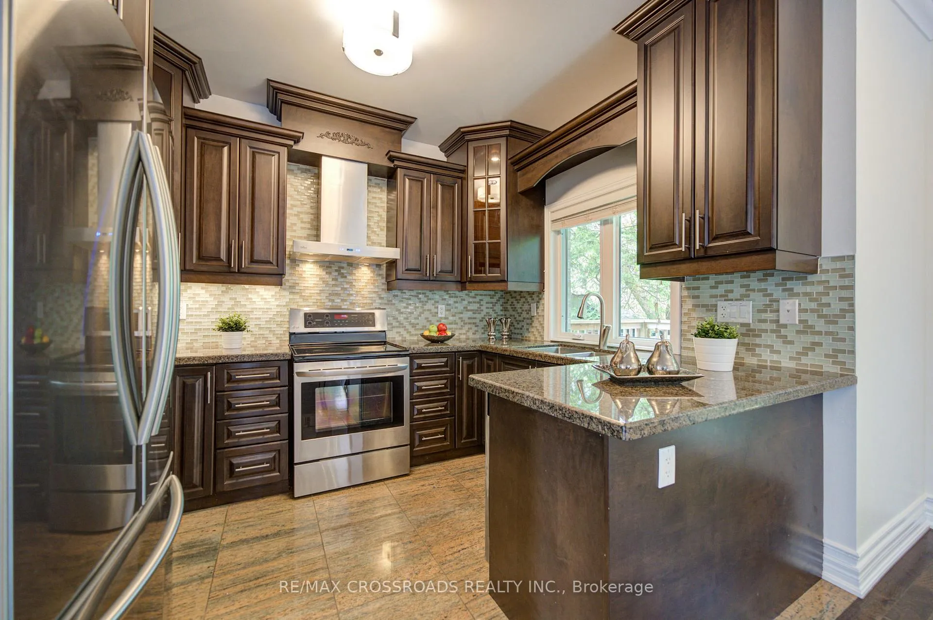Photo 13 of 24 Lynn Road, Scarborough, Birchcliffe-Cliffside — HOMEH