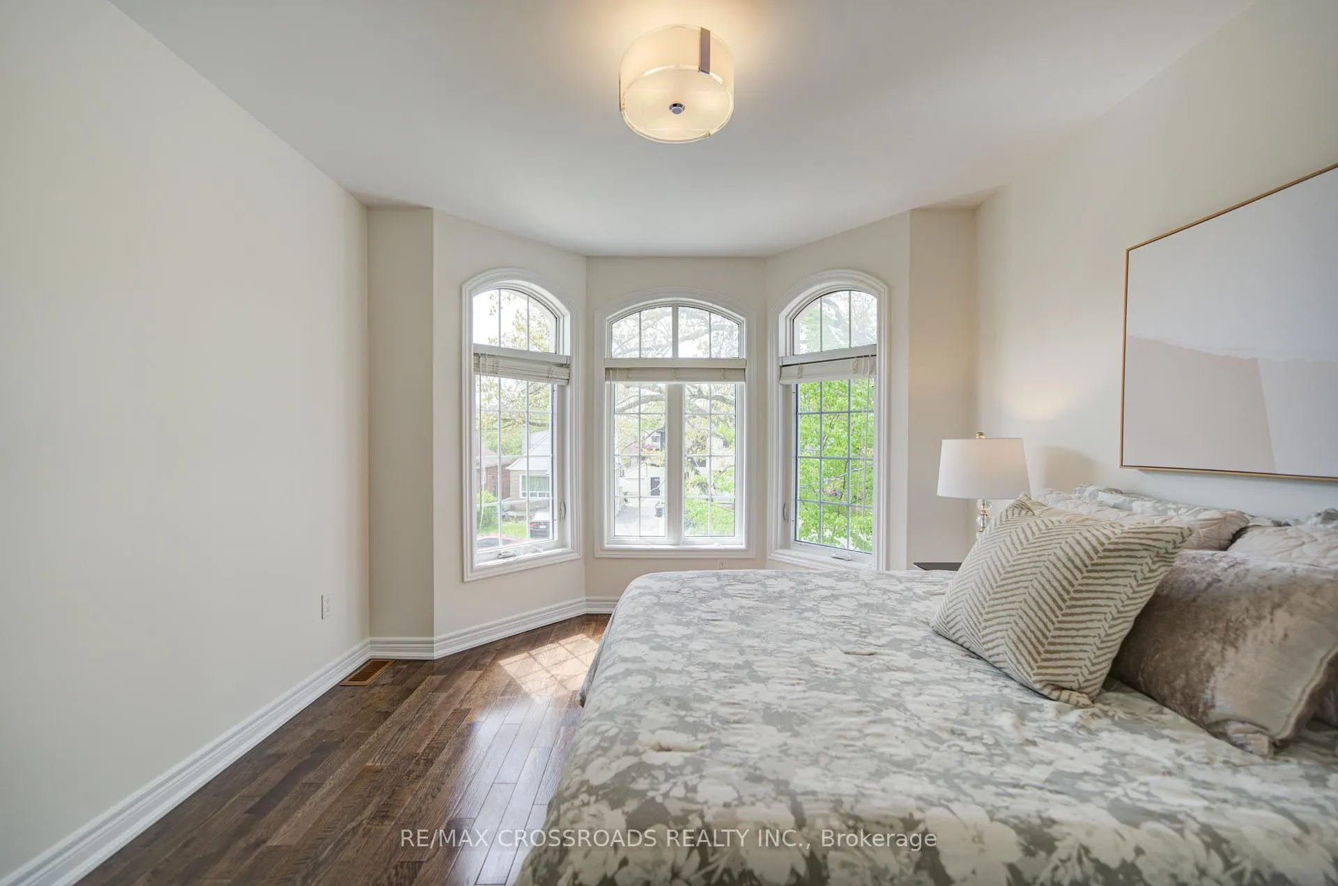 Photo 19 of 24 Lynn Road, Scarborough, Birchcliffe-Cliffside — HOMEH